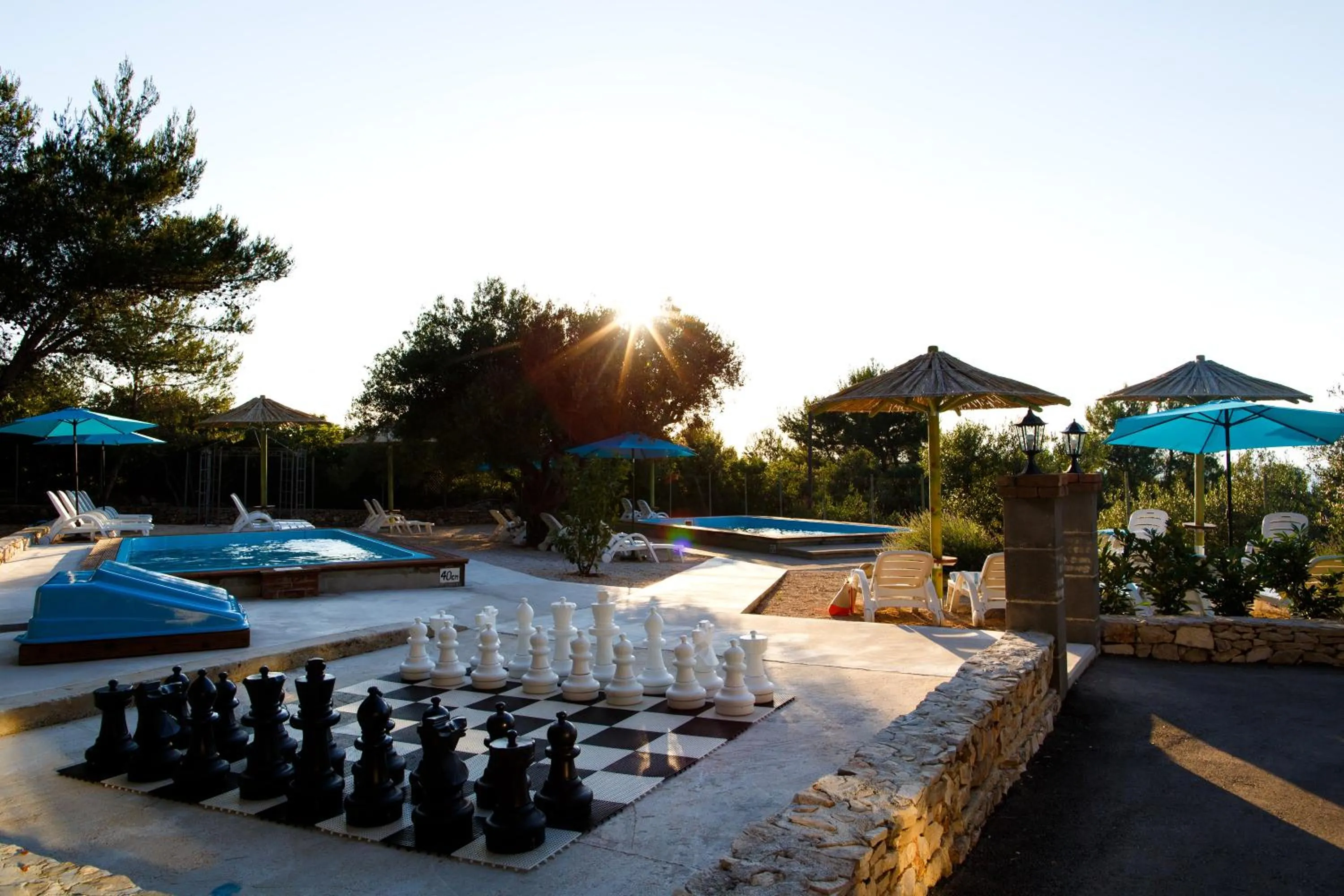 Entertainment in Waterman Beach Village