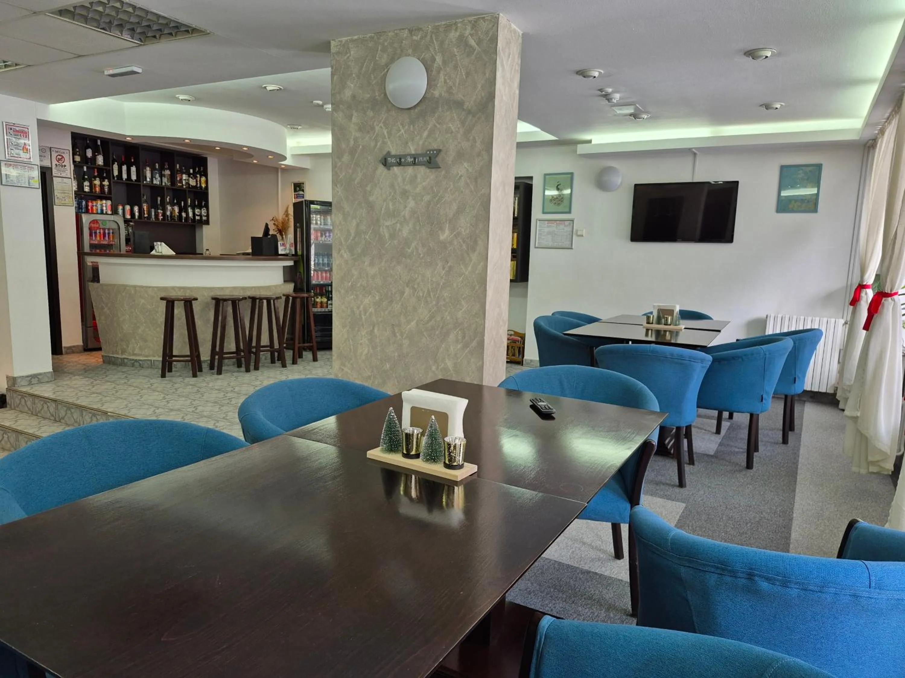 Communal lounge/ TV room in Cristal Sinaia