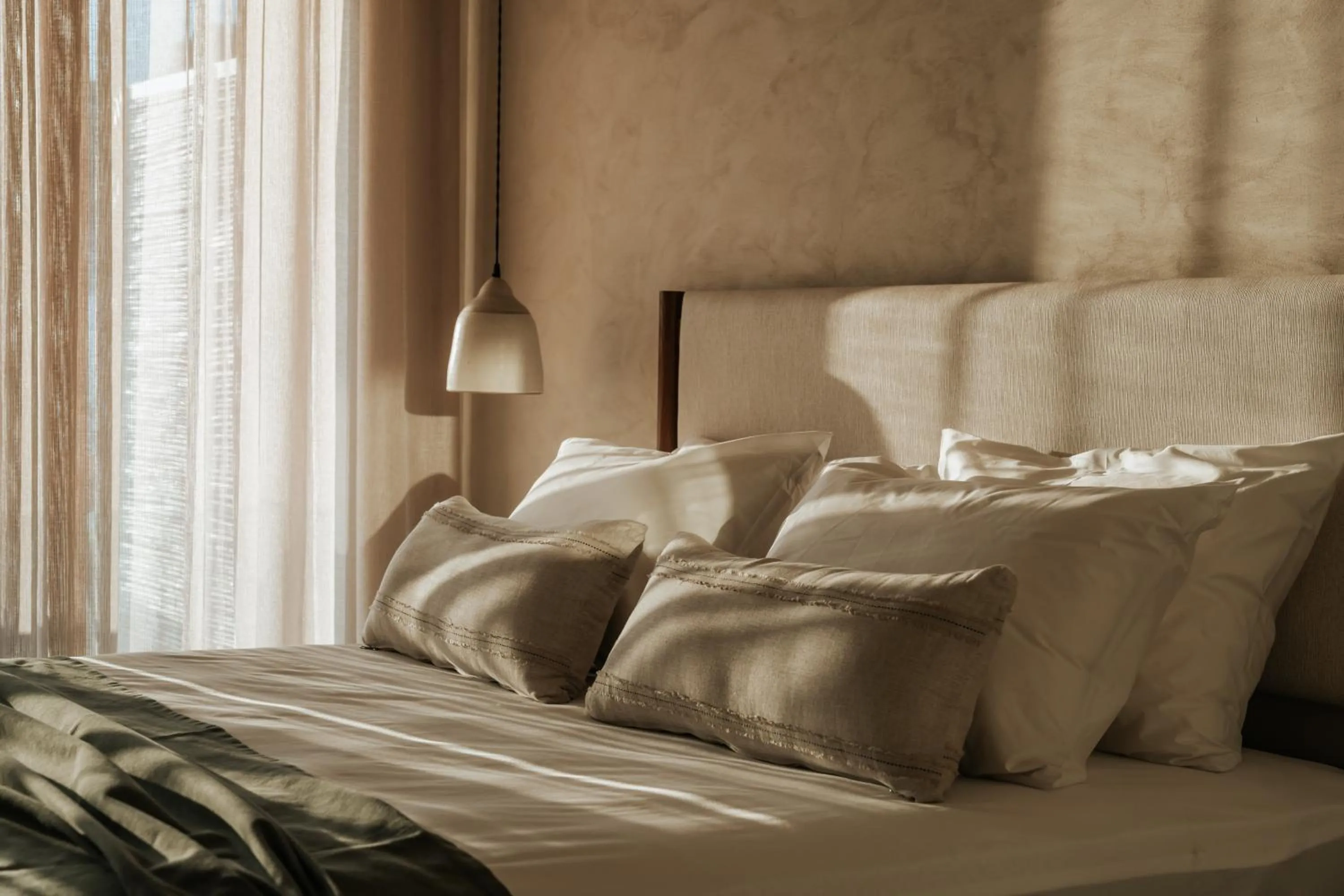 Property building, Bed in AMÉNTE Mindful Stay