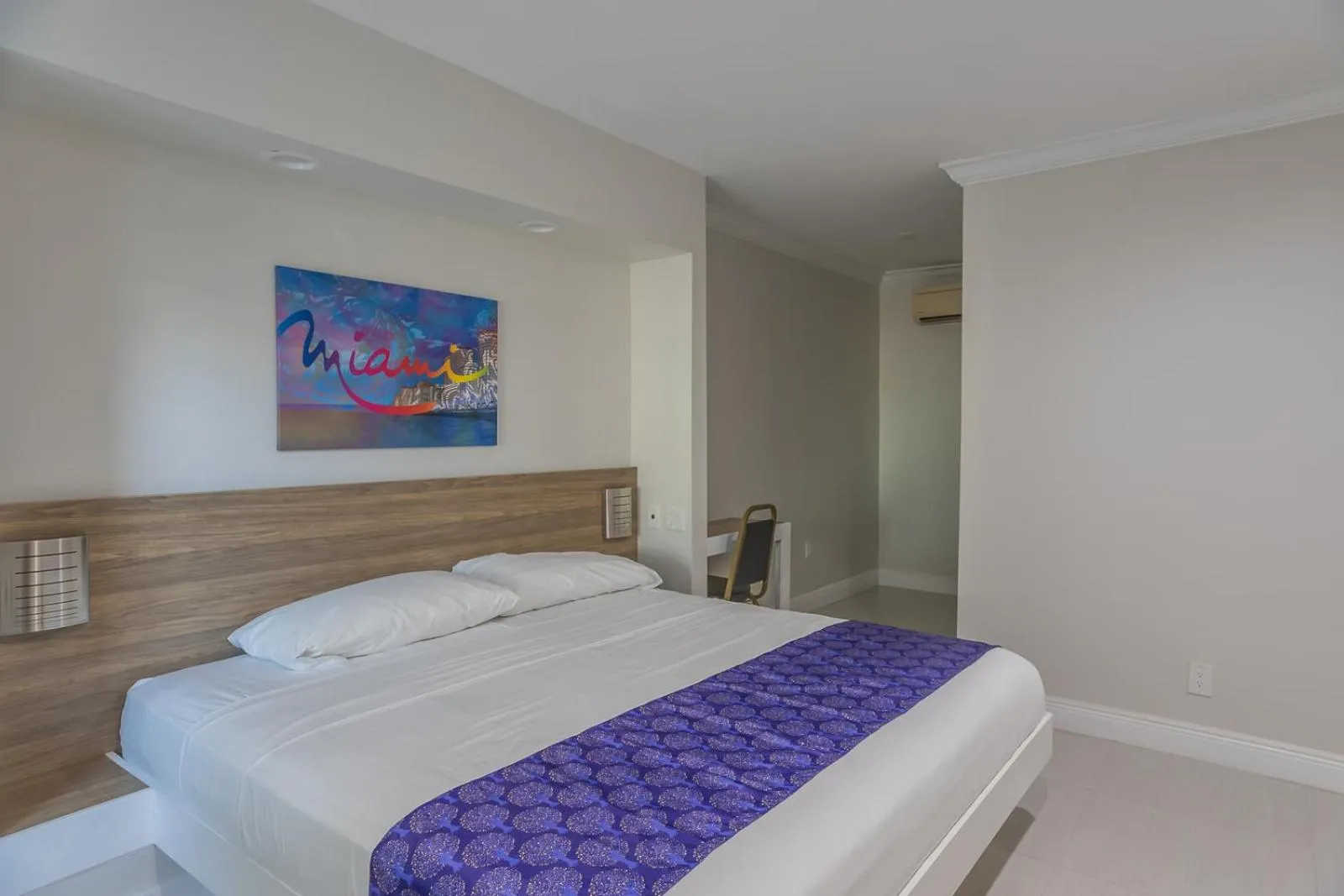 Bed in The Biscayne Hotel