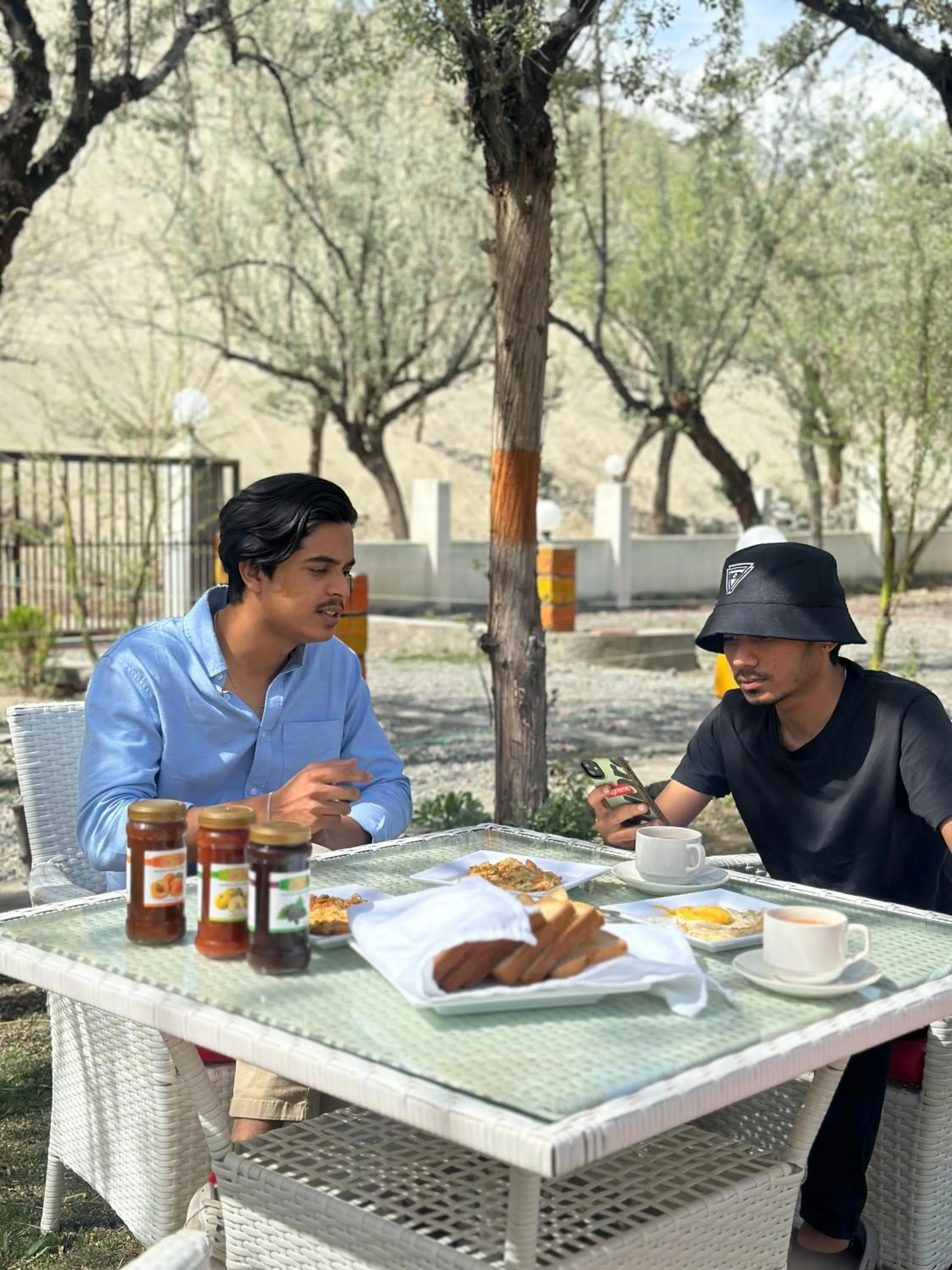 Restaurant/places to eat in MONTAGNA PODS,Best resort in skardu , Best Guest house In skardu