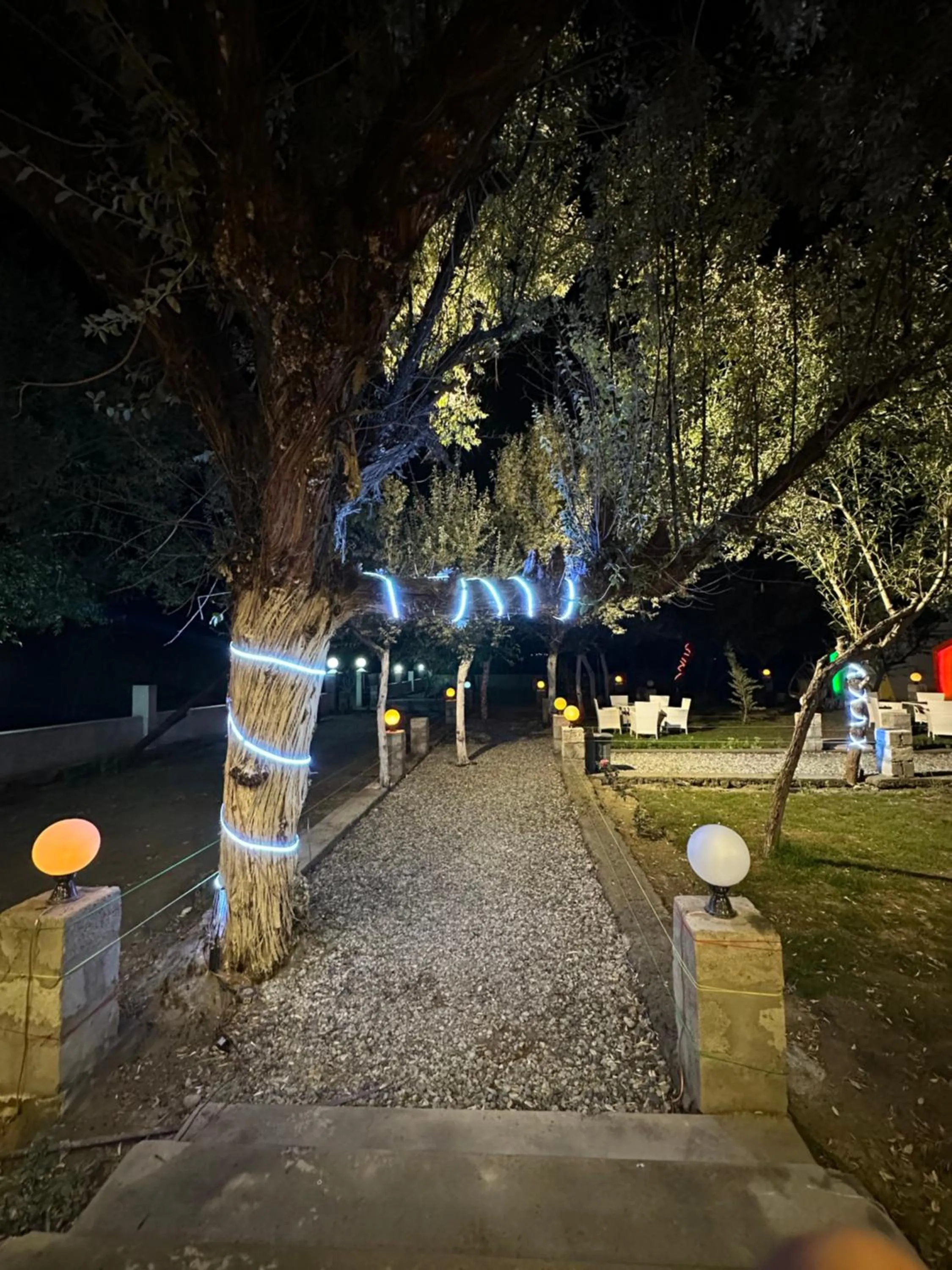 Night in MONTAGNA PODS,Best resort in skardu , Best Guest house In skardu