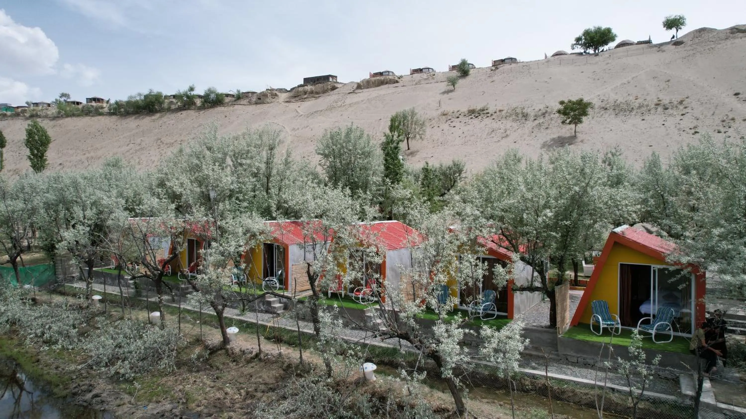Natural landscape in MONTAGNA PODS,Best resort in skardu , Best Guest house In skardu