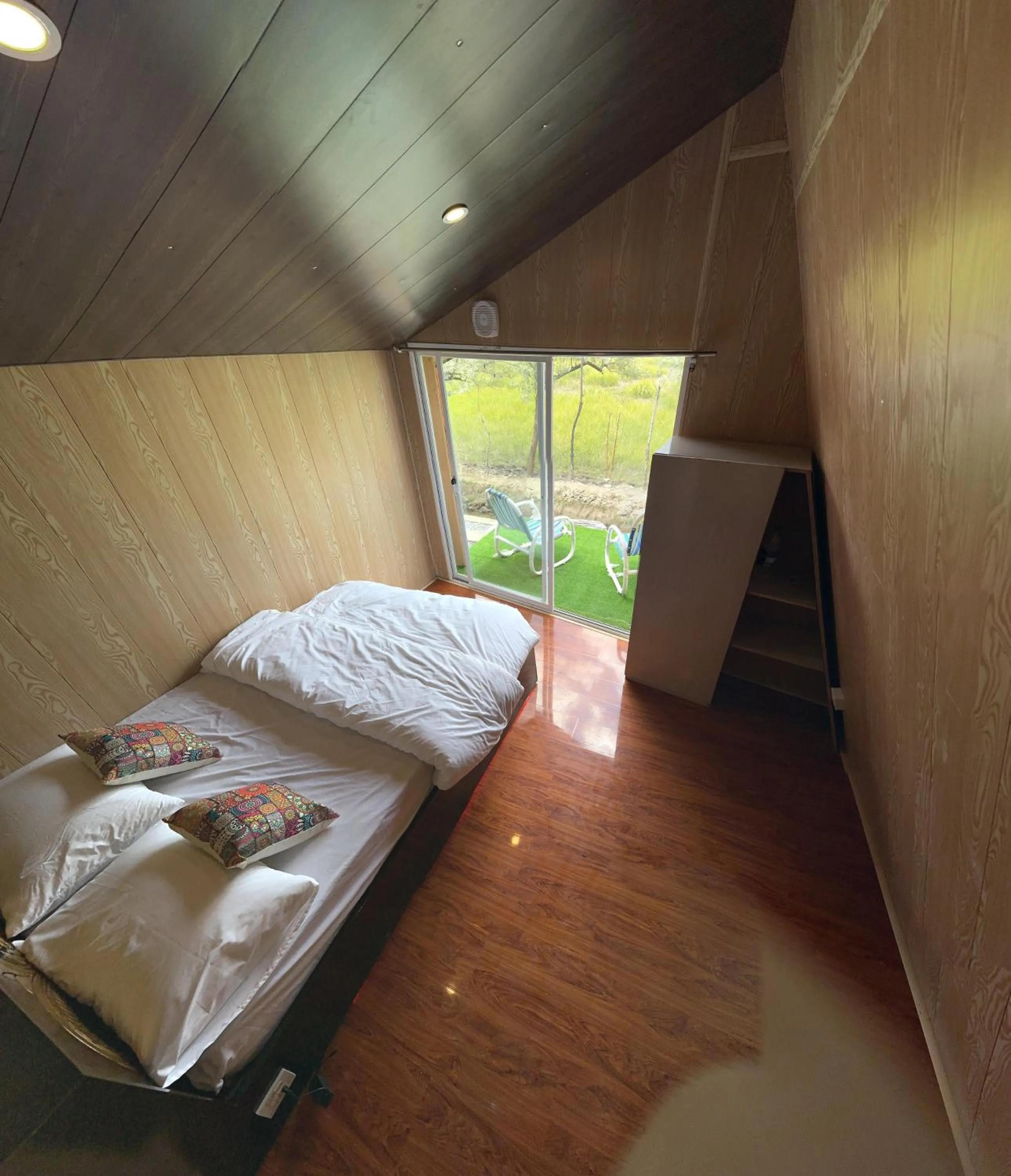 Bedroom, Bed in MONTAGNA PODS,Best resort in skardu , Best Guest house In skardu