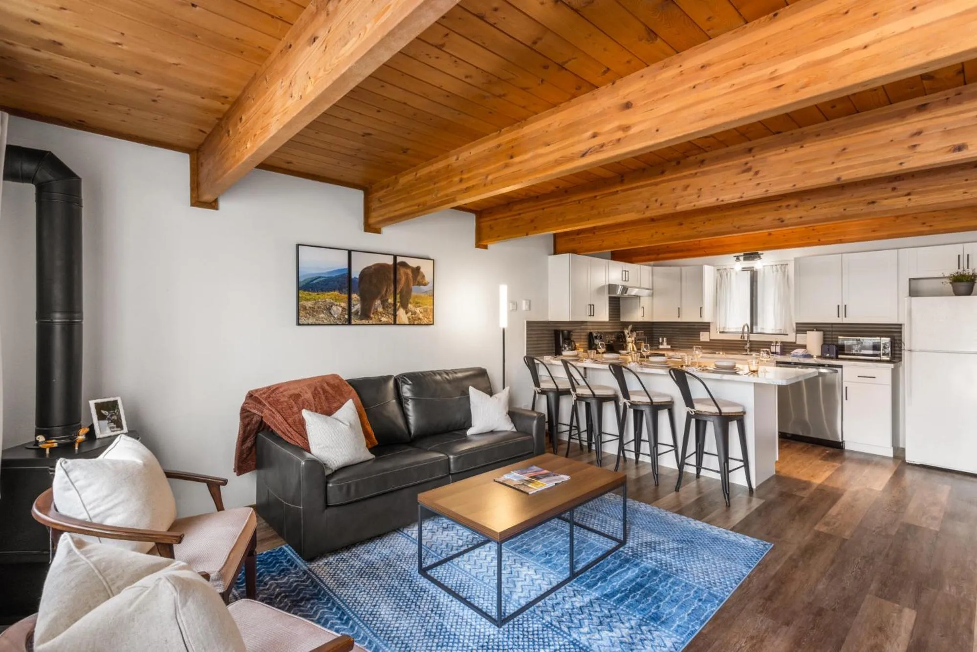Kitchen or kitchenette in Otter's Den