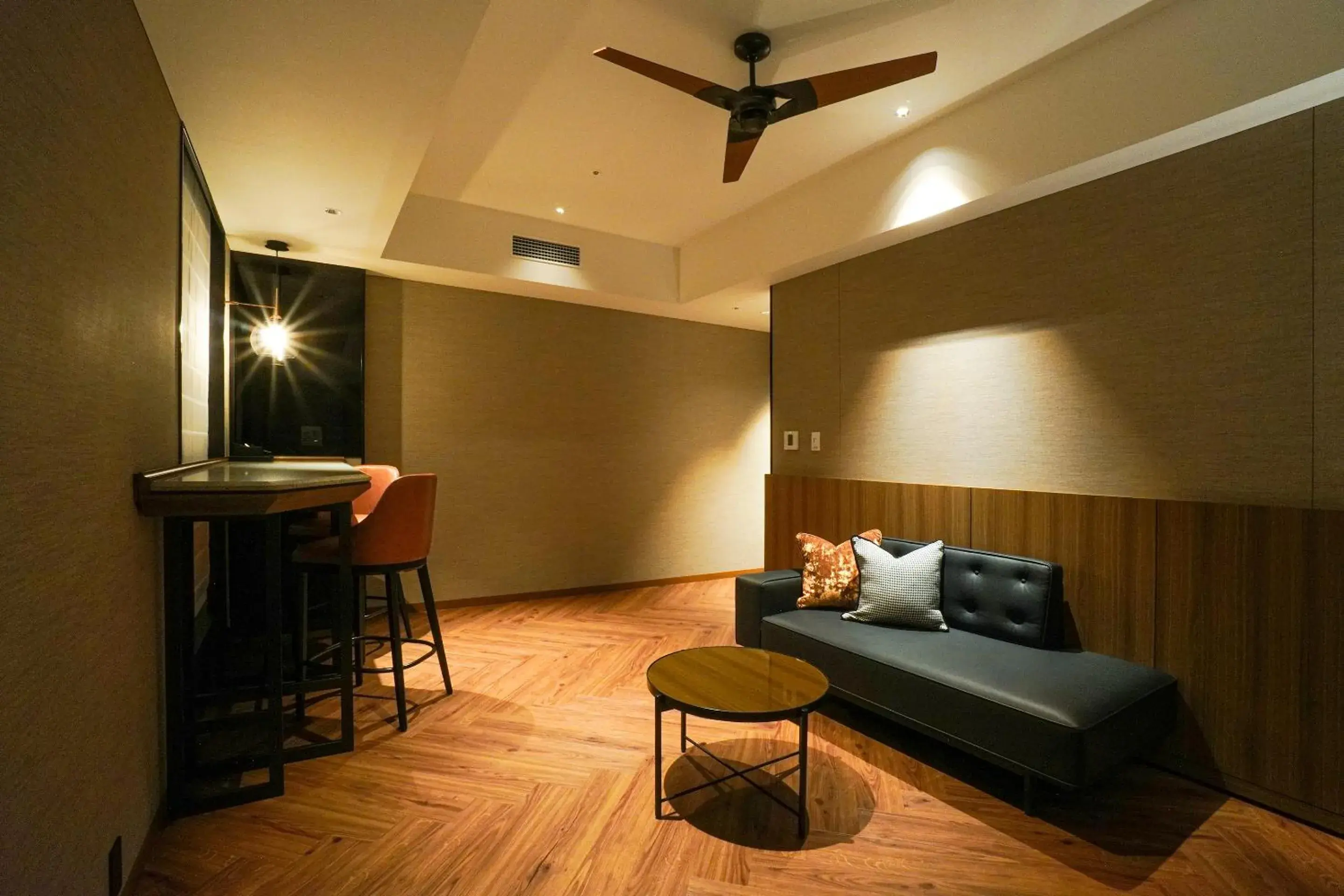 Junior Suite Room (1 Adult) - single occupancy in Hotel Metropolitan Tokyo Haneda Junior Suite Room (1 Adult) - single occupancy in Hotel Metropolitan Tokyo Haneda