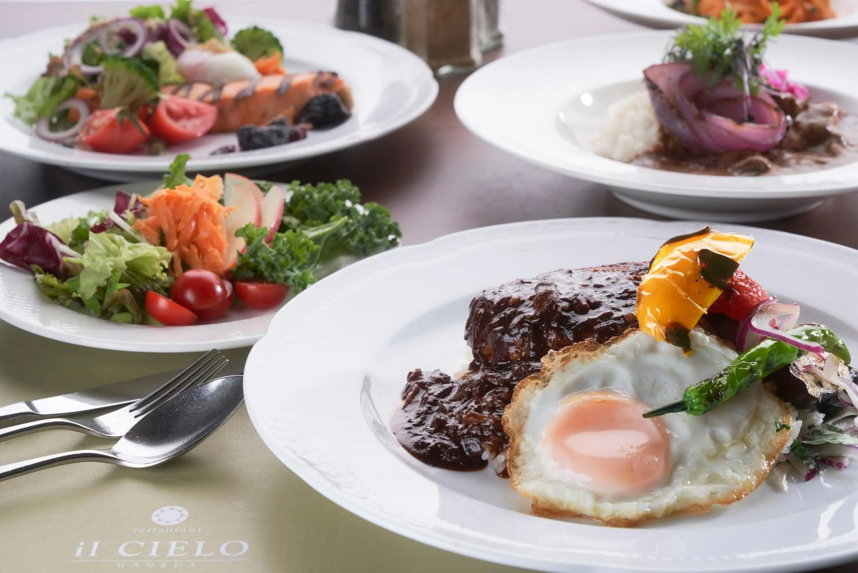 Restaurant/places to eat in Hotel Metropolitan Tokyo Haneda