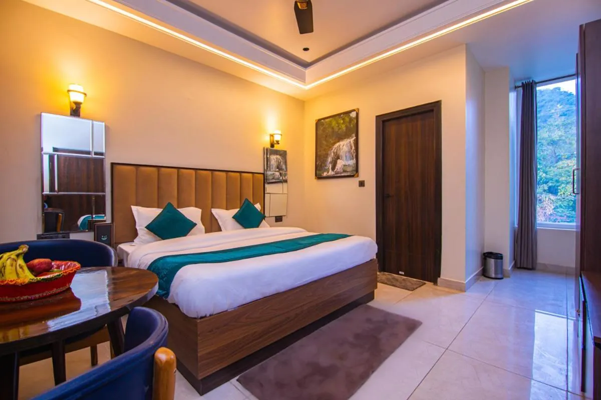 Photo of the whole room, Bed in Hotel Lords Valley Rishikesh