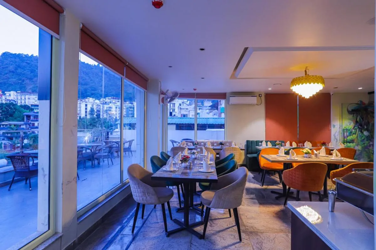 Restaurant/places to eat in Hotel Lords Valley Rishikesh