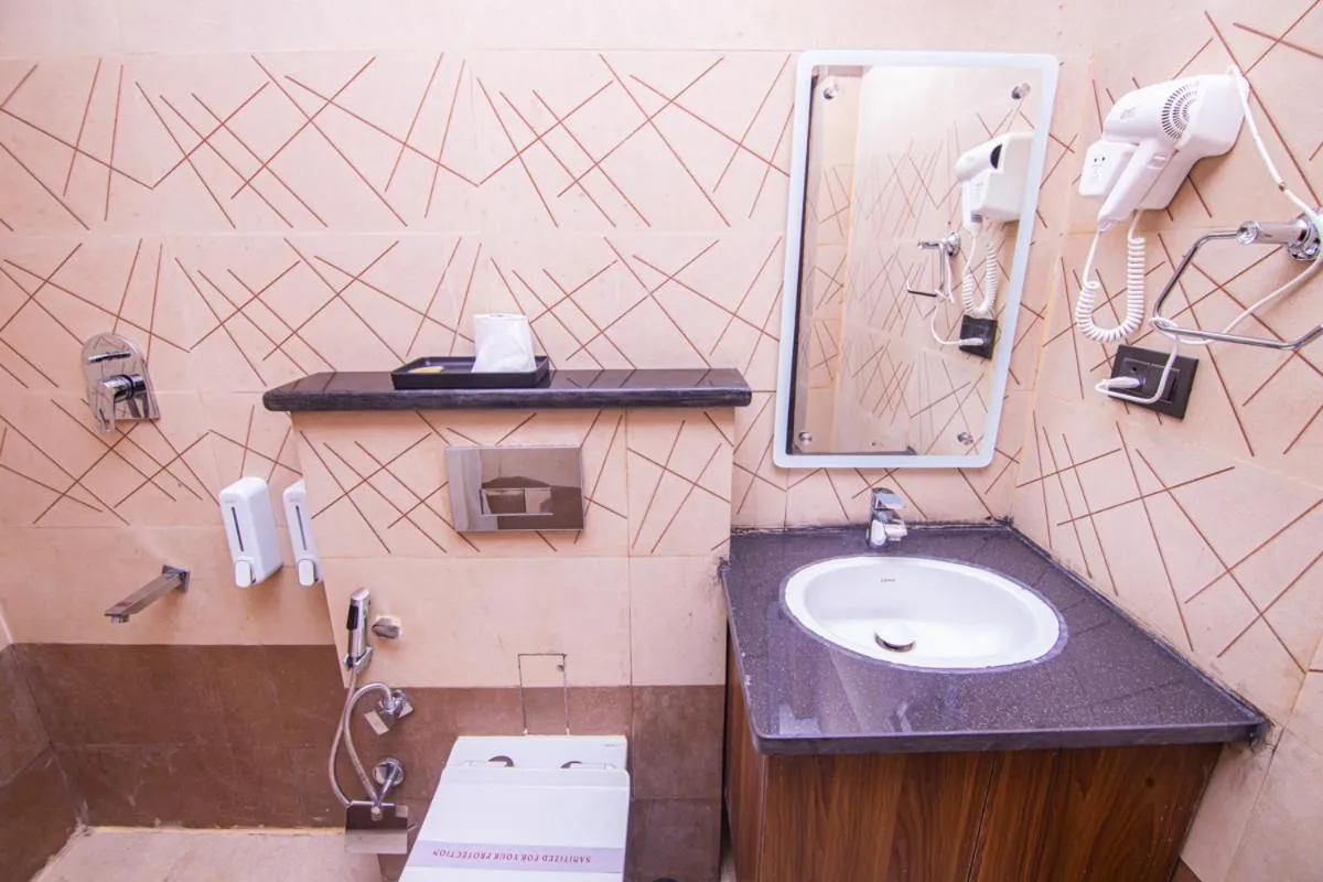 Toilet in Hotel Lords Valley Rishikesh