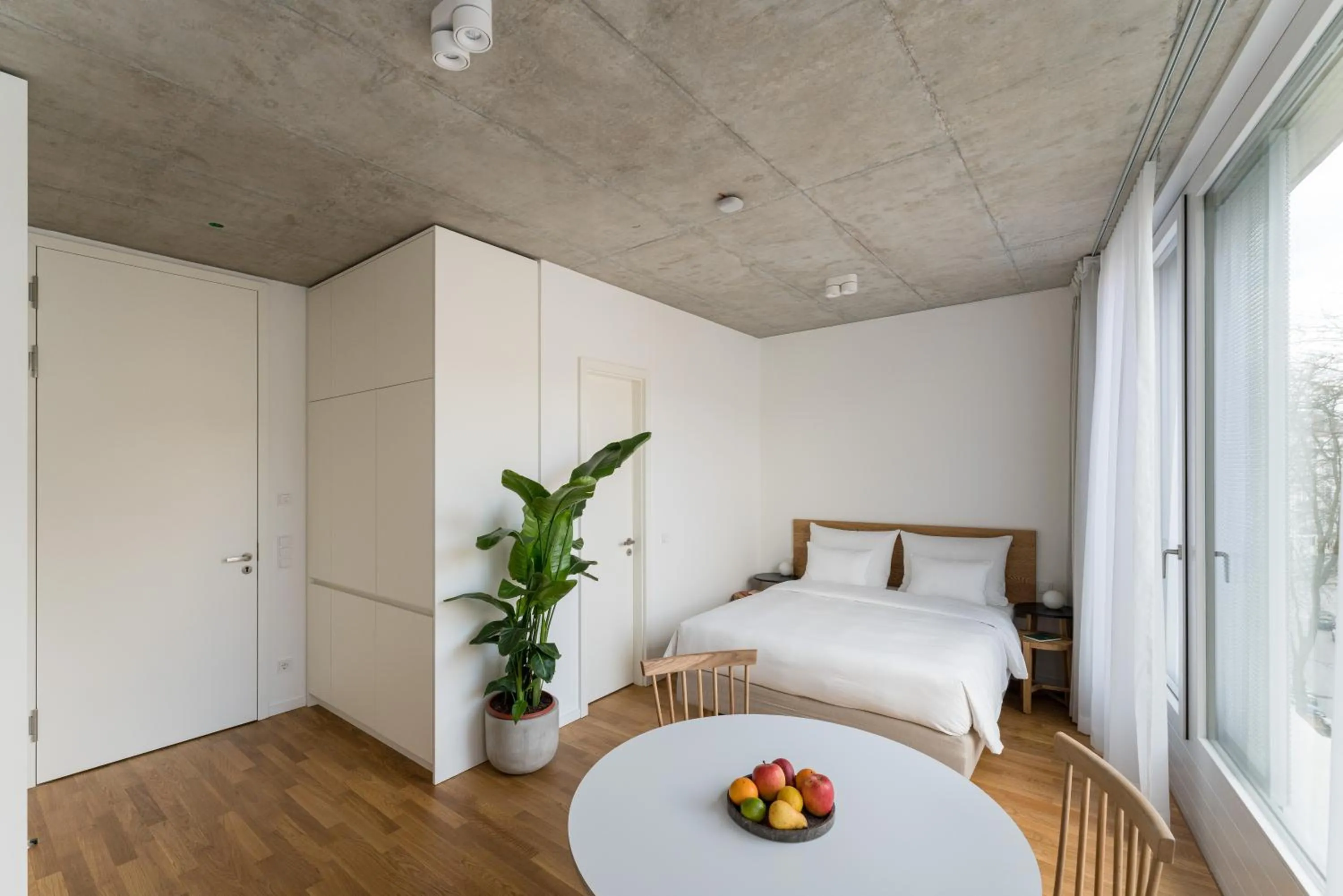 Bed in Carlotta Apartments