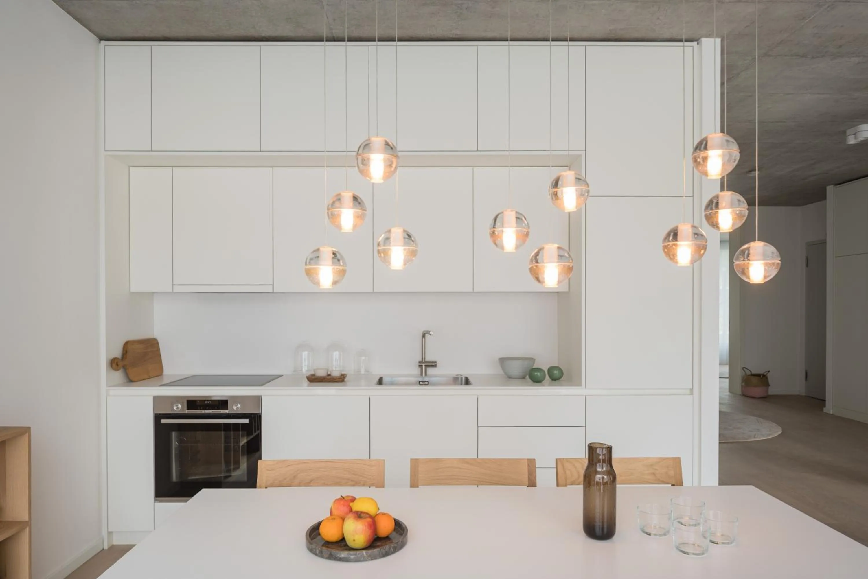 Kitchen or kitchenette in Carlotta Apartments