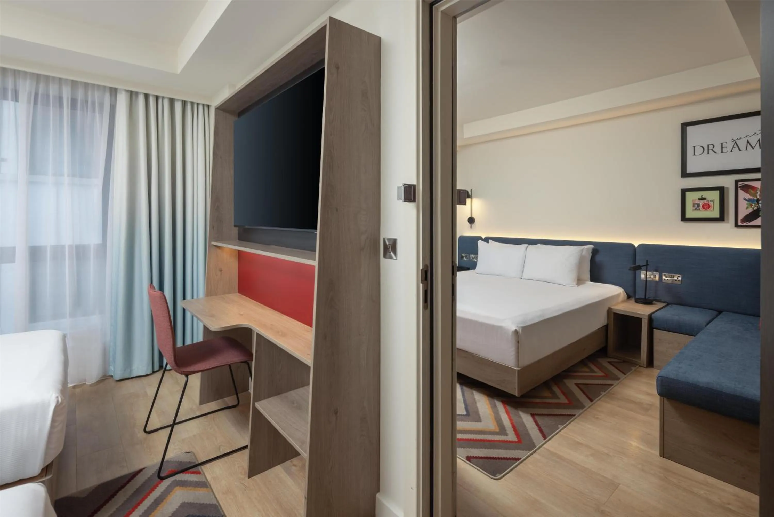 Bed in Hampton By Hilton London City
