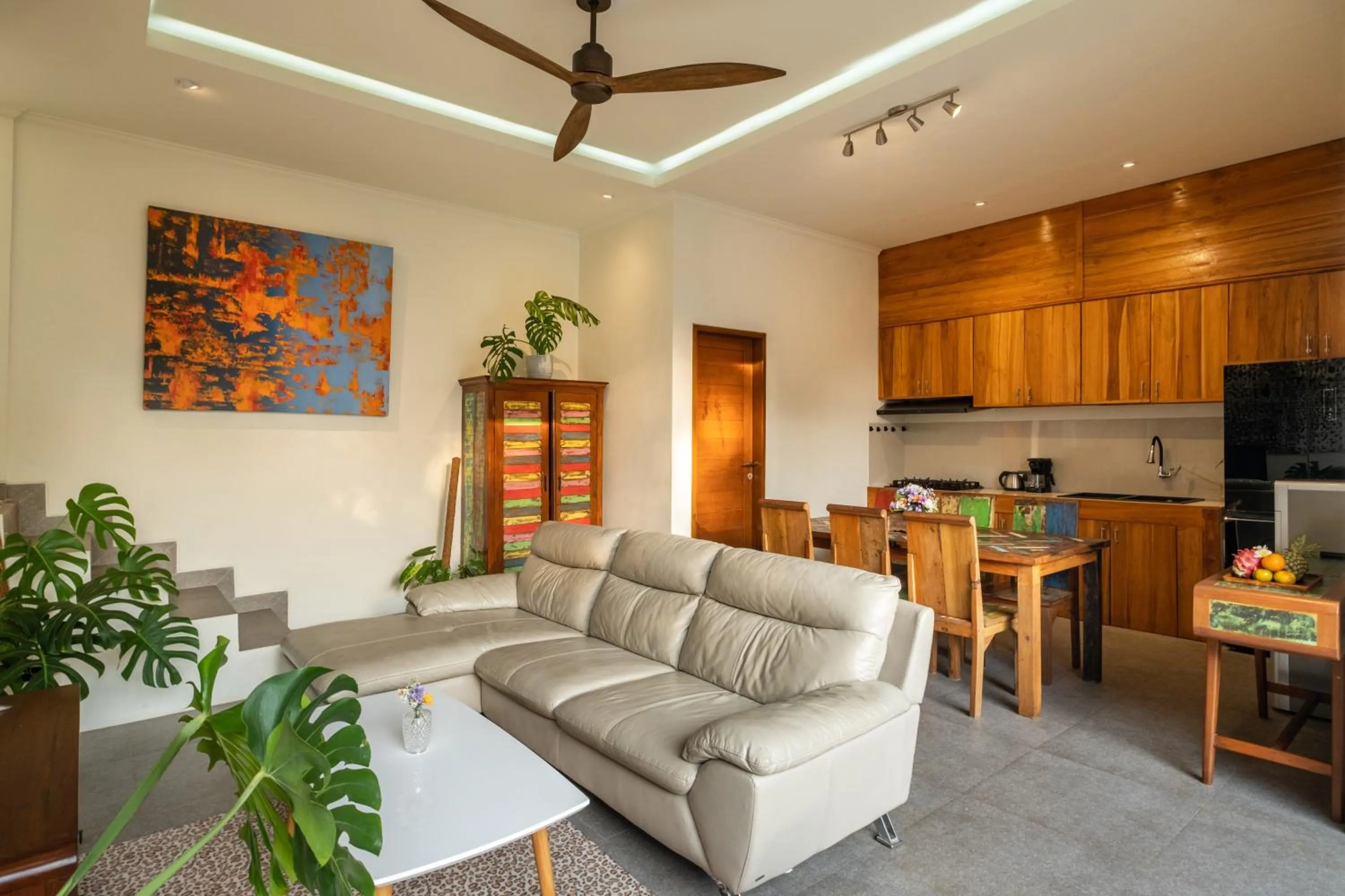 Communal lounge/ TV room in Erna Villa