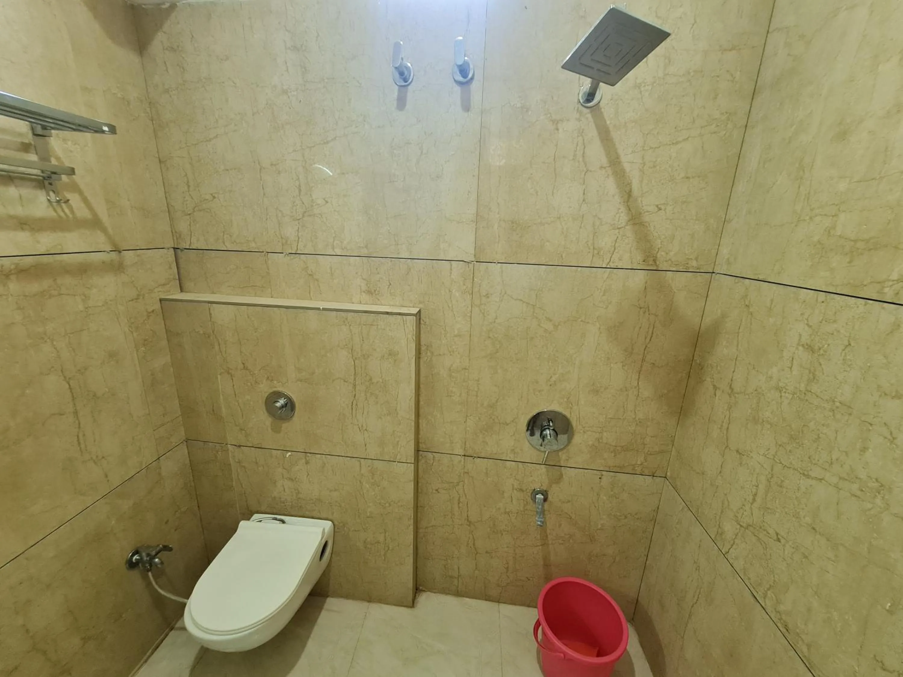 Shower in The Nalanda Heritage