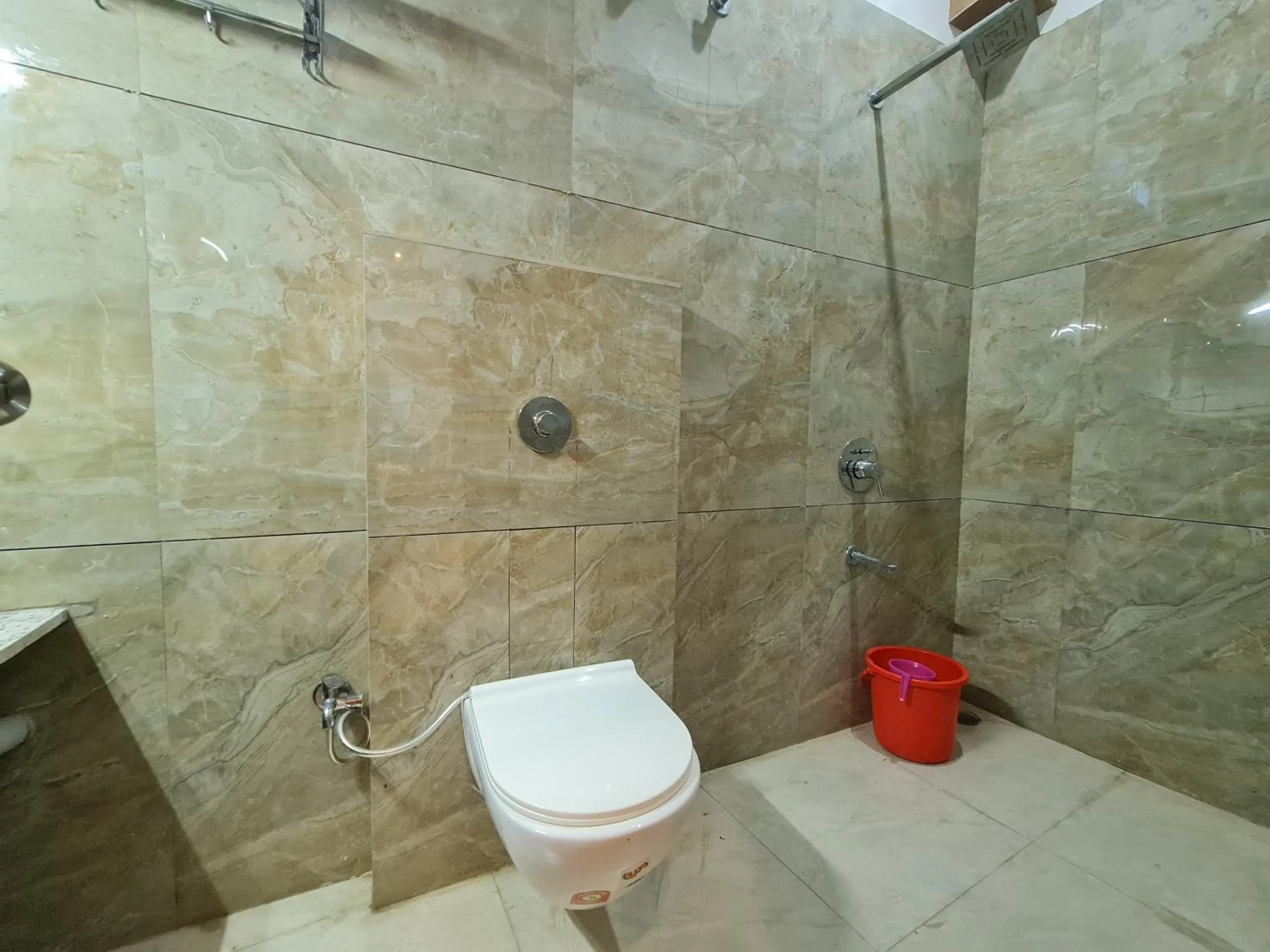 Shower in The Nalanda Heritage