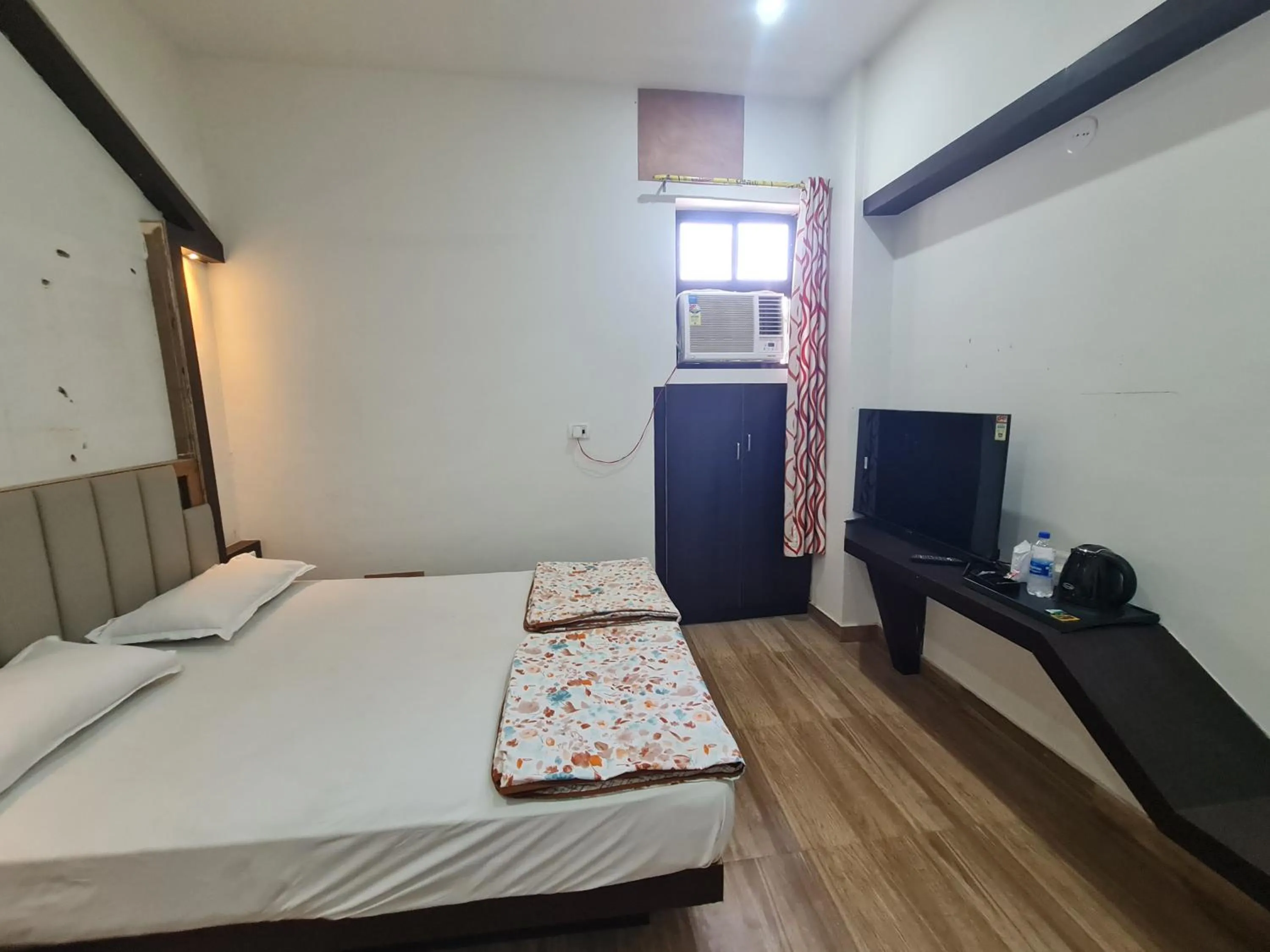 Bed in The Nalanda Heritage