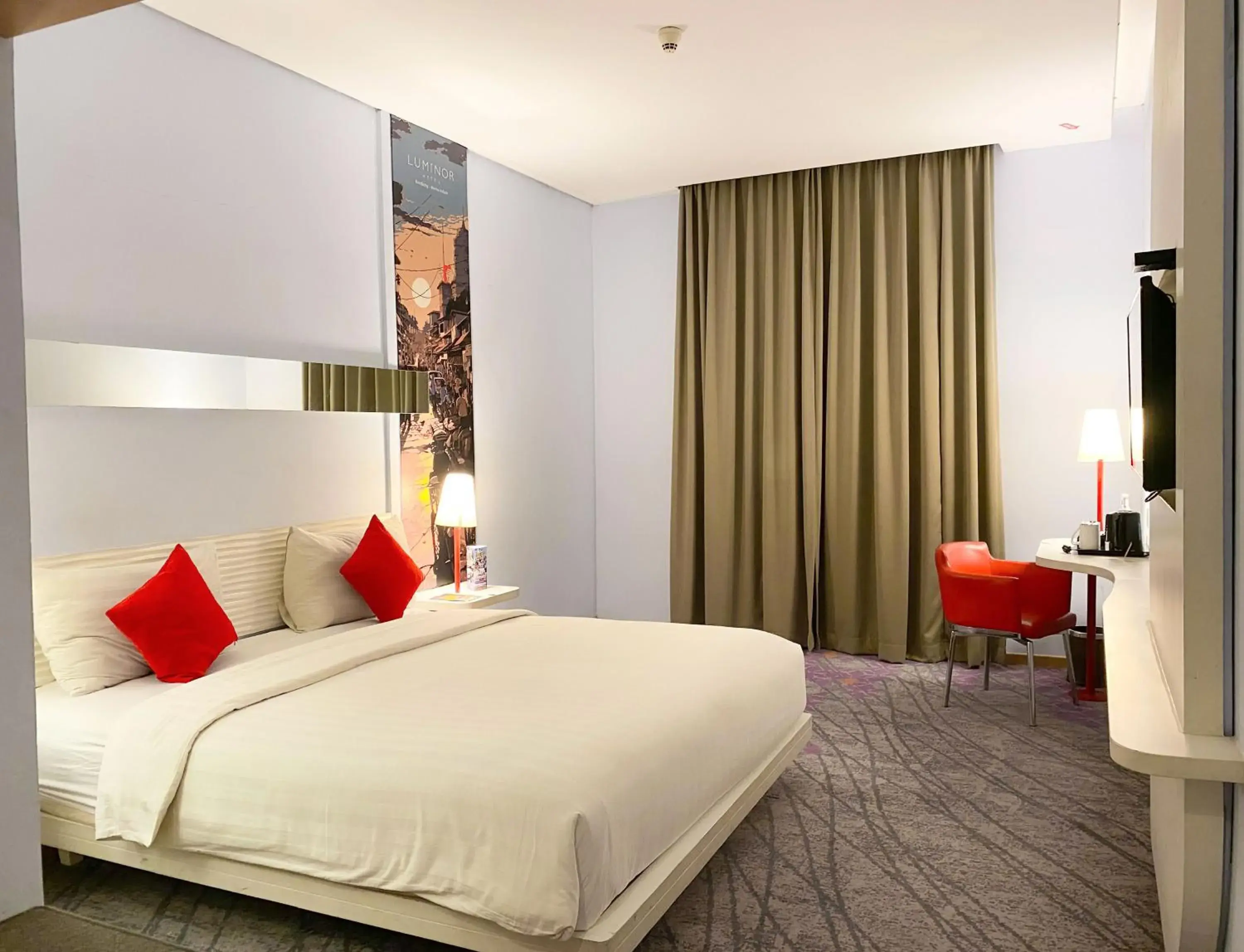 Deluxe King Room in Luminor Hotel Metro Indah Bandung - Free Breakfast - Free Exclusive Gym - Free Aesthetic Afternoon Tea or Coffee Deluxe King Room in Luminor Hotel Metro Indah Bandung - Free Breakfast - Free Exclusive Gym - Free Aesthetic Afternoon Tea or Coffee