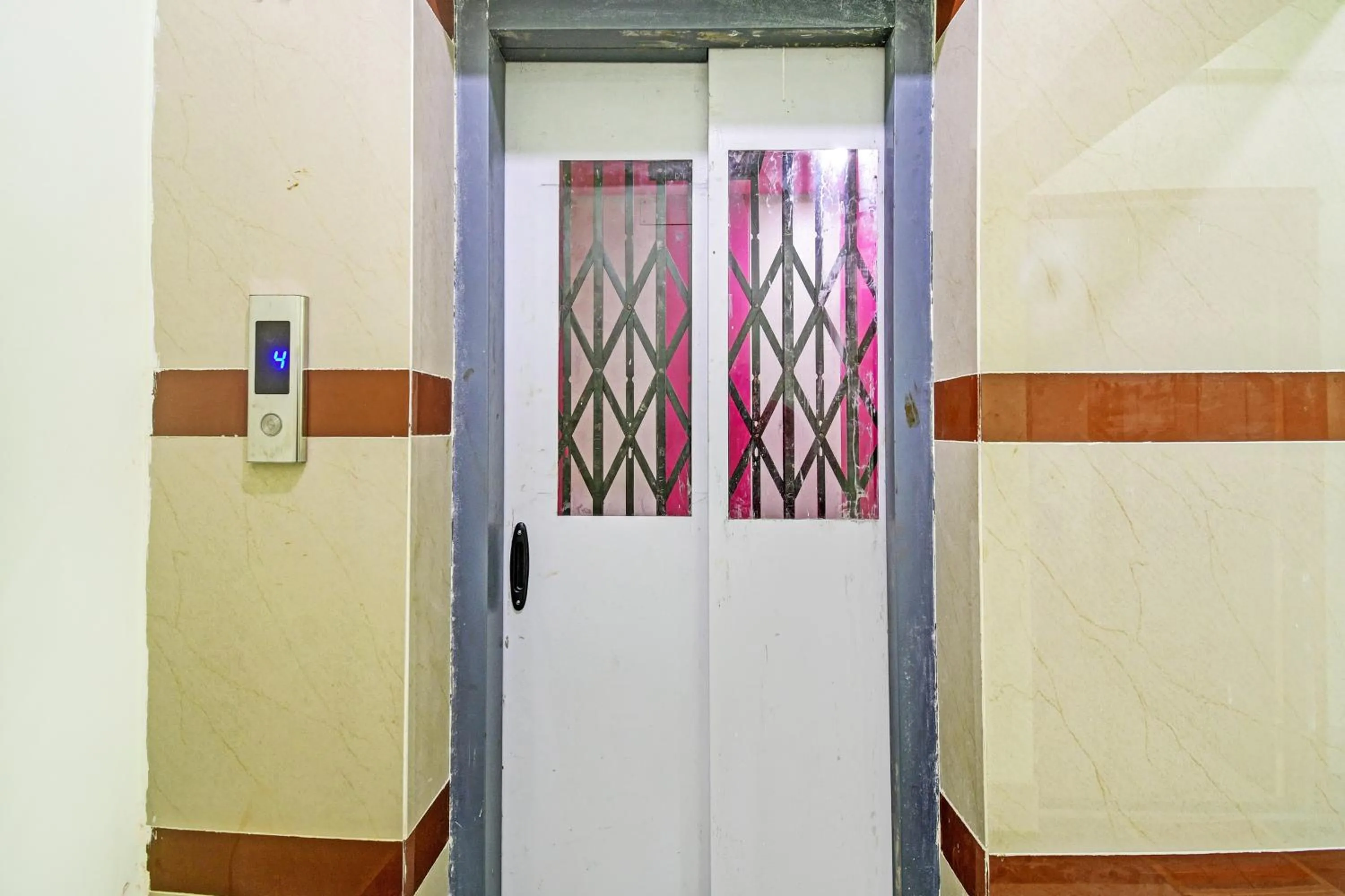 Lobby or reception in Hotel O Night Quine Guest House