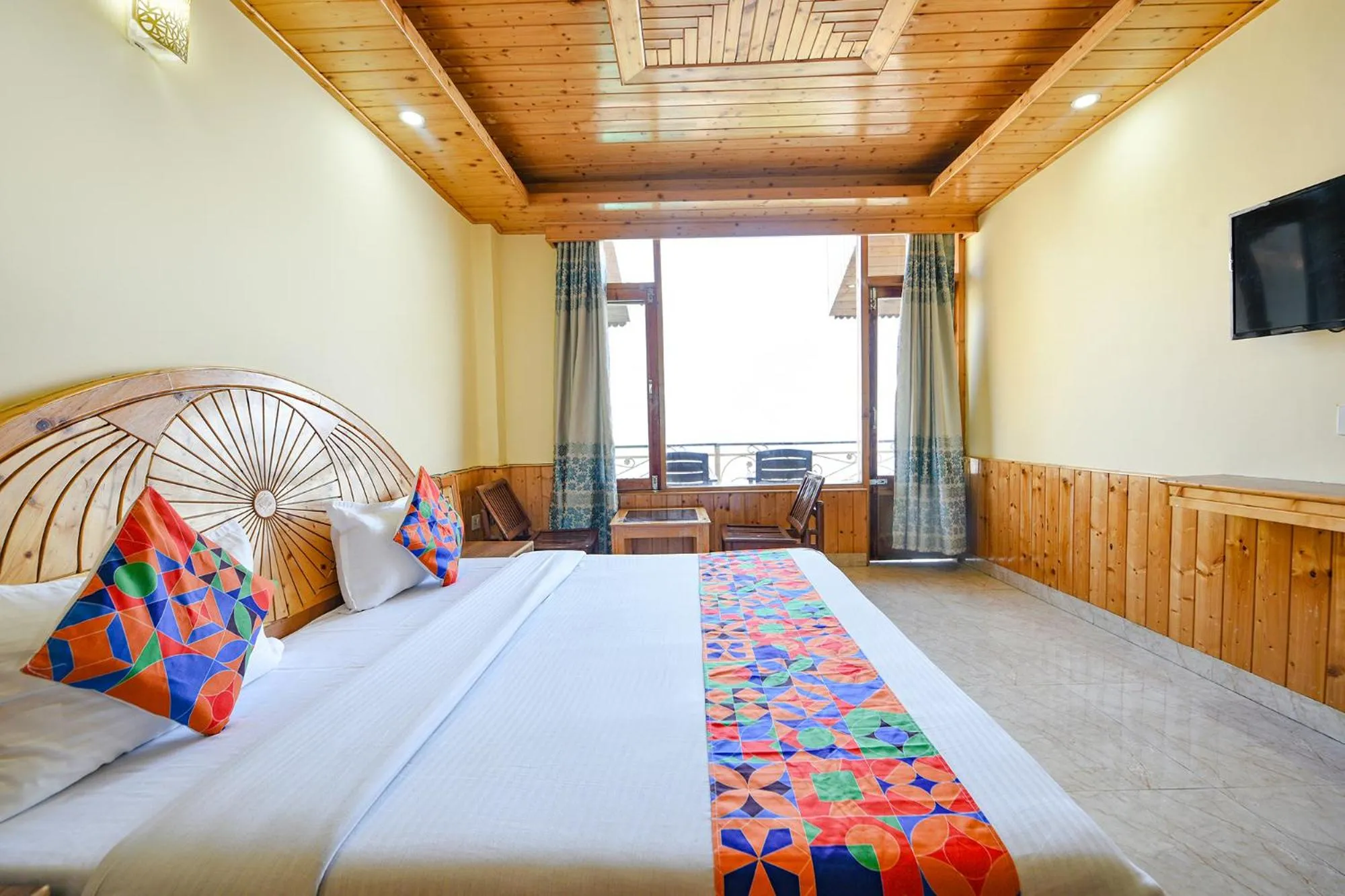 Bed in FabHotel Anant Meadows