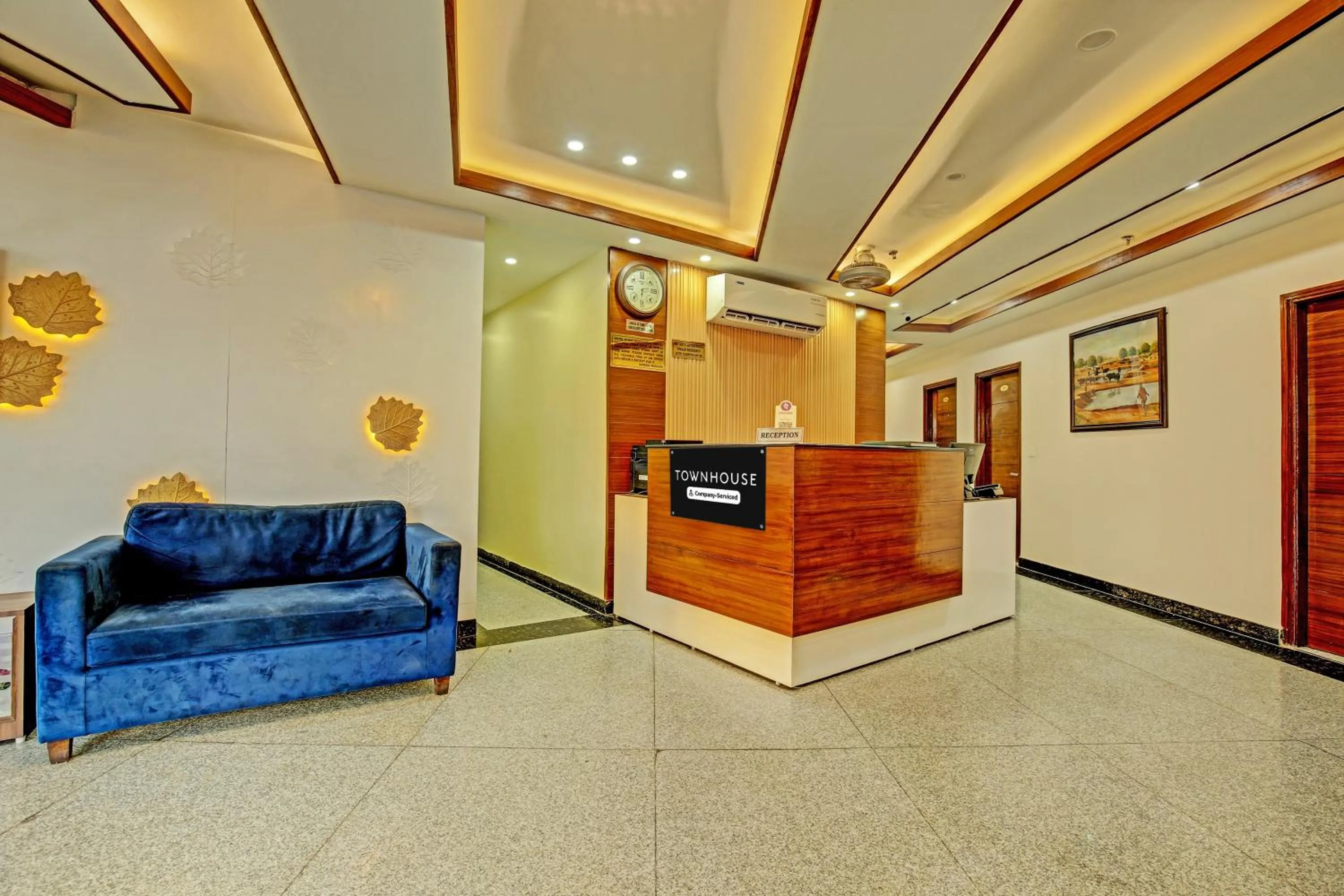 Lobby or reception in Super Townhouse Eastern View Formerly Vihaan Residency