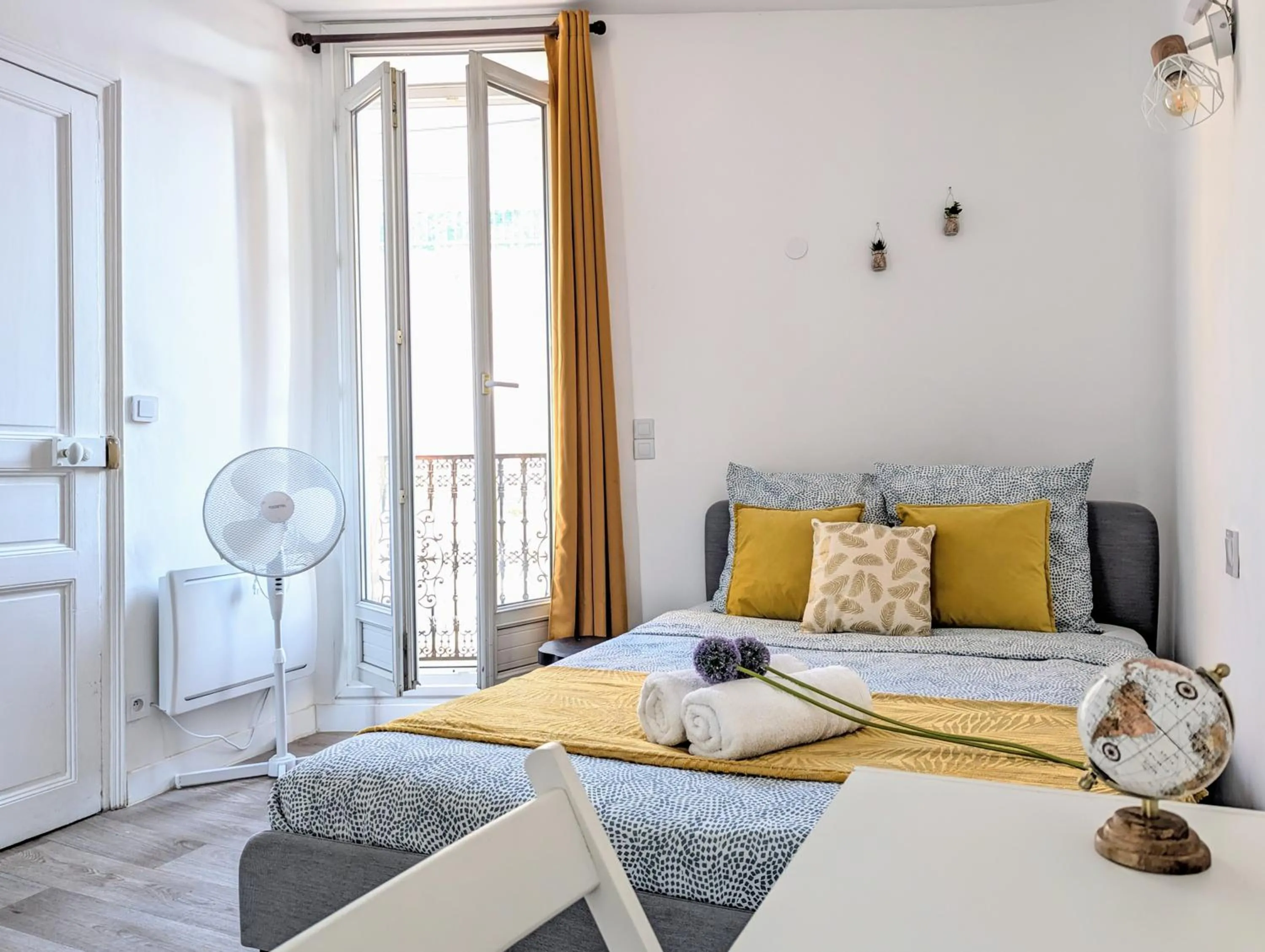 Appartement 3 chambres avec billard - centre
