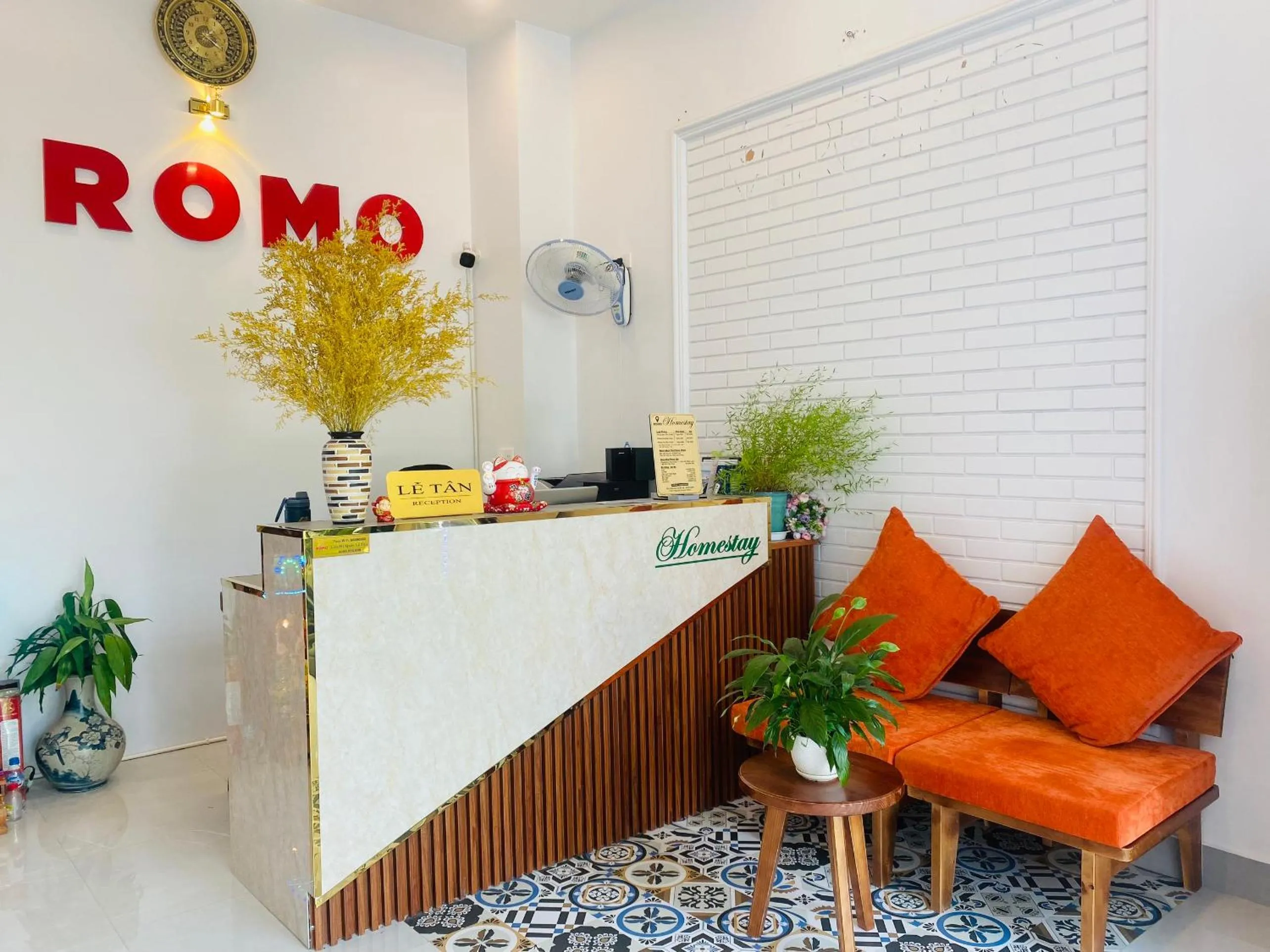 Logo/Certificate/Sign in Romo Homestay