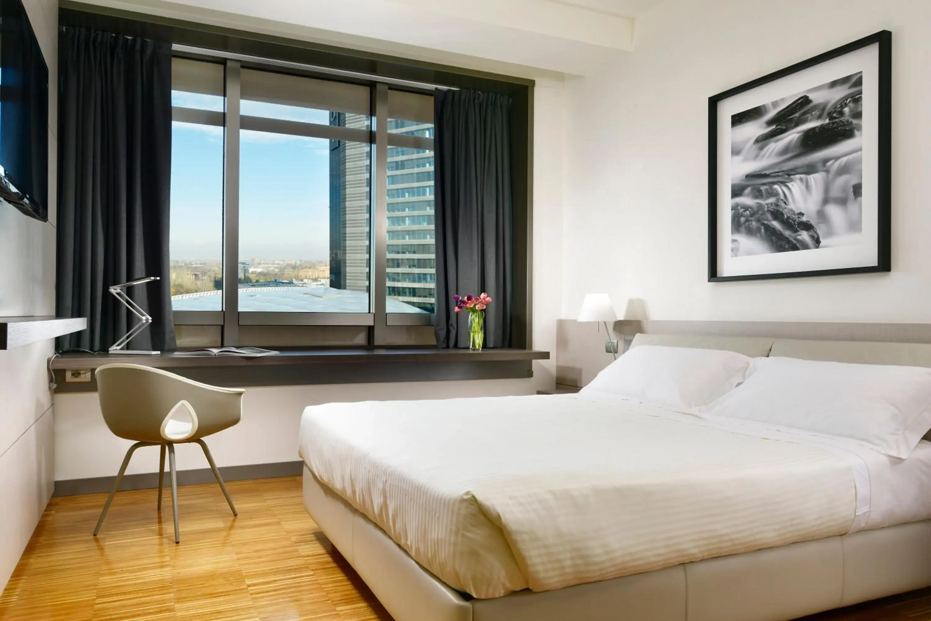 Bedroom, Bed in UNA Hotels San Vitale Bologna Bedroom, Bed in UNA Hotels San Vitale Bologna