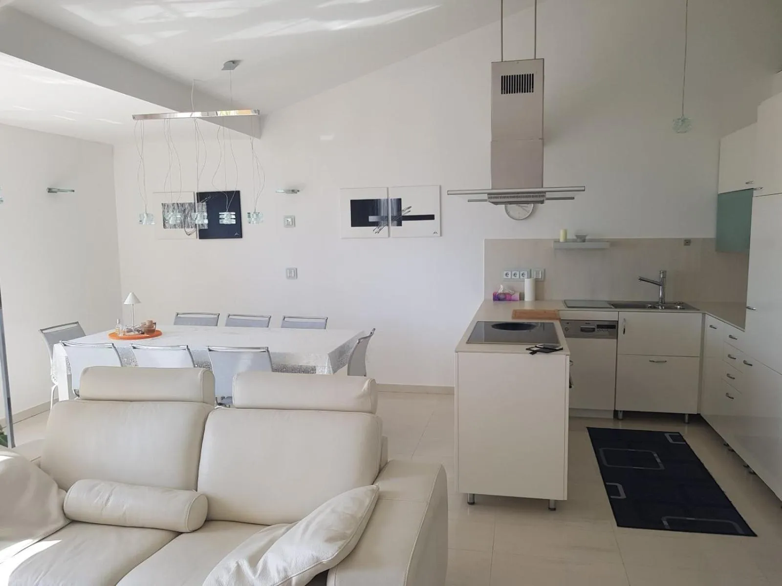 Apartments Fontana Zambratija