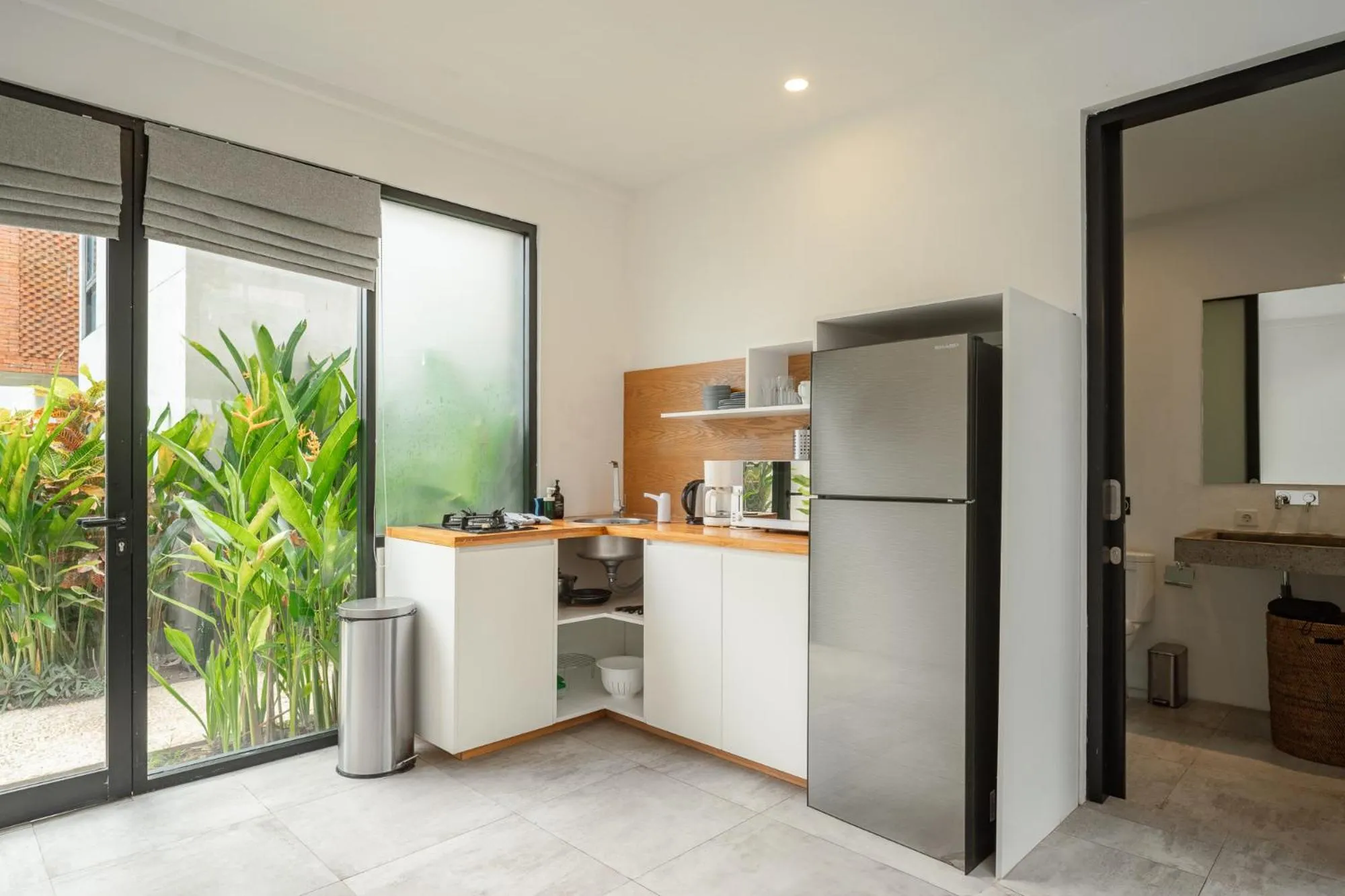 Kitchen or kitchenette in Umalas Living Villa