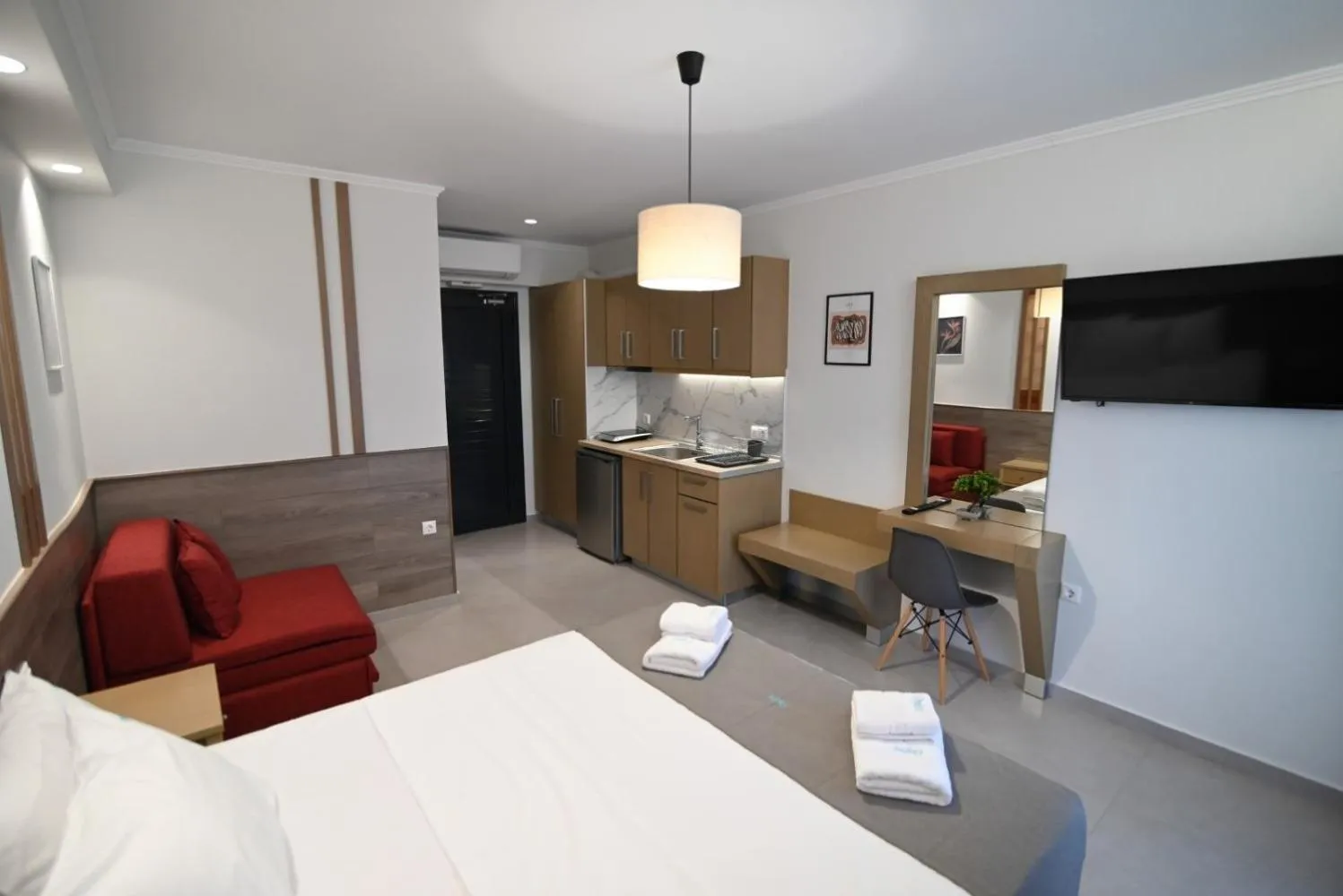 Bed in SKYLINE Fine Living