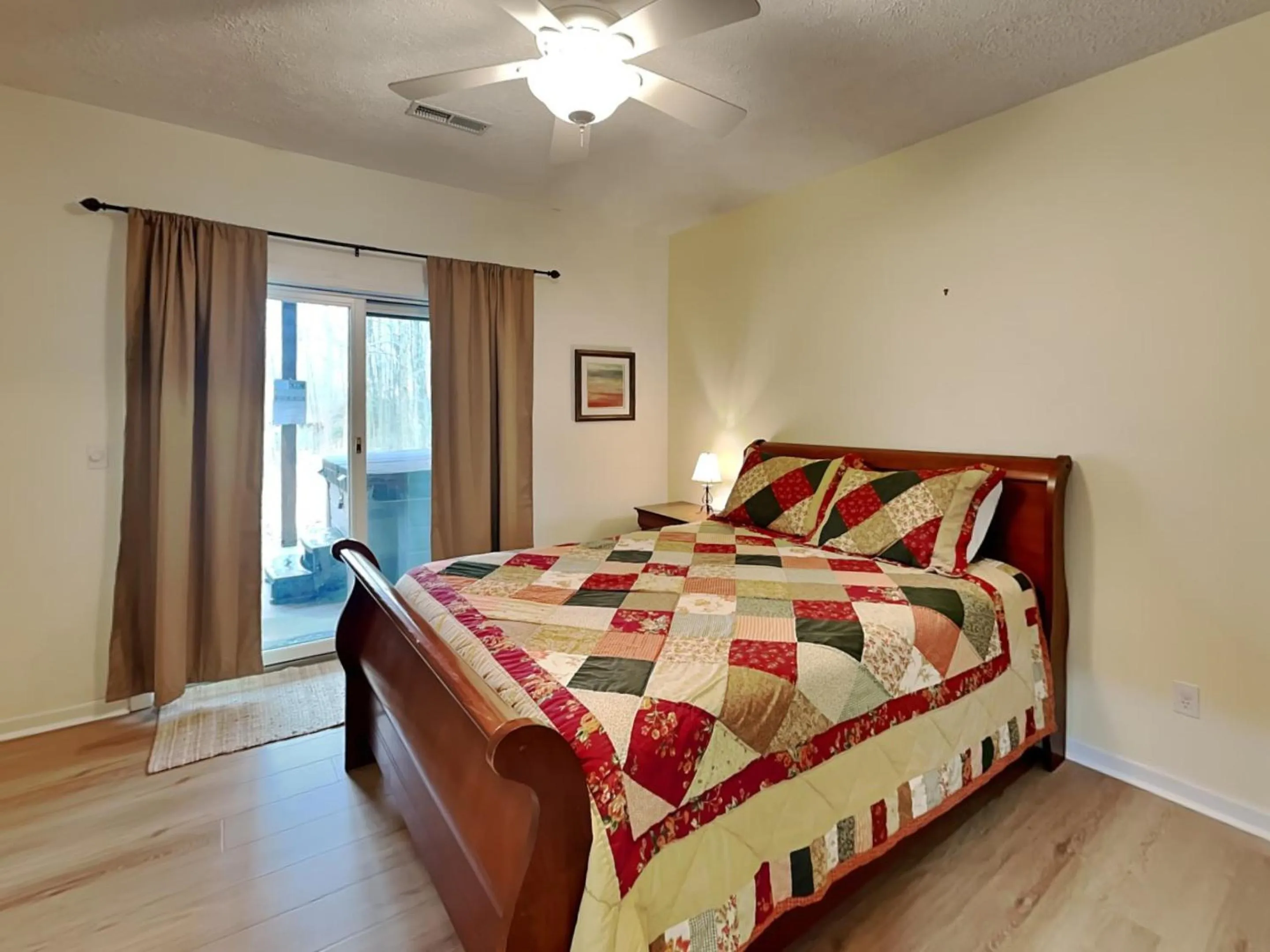 Bed in Butterfly Retreat