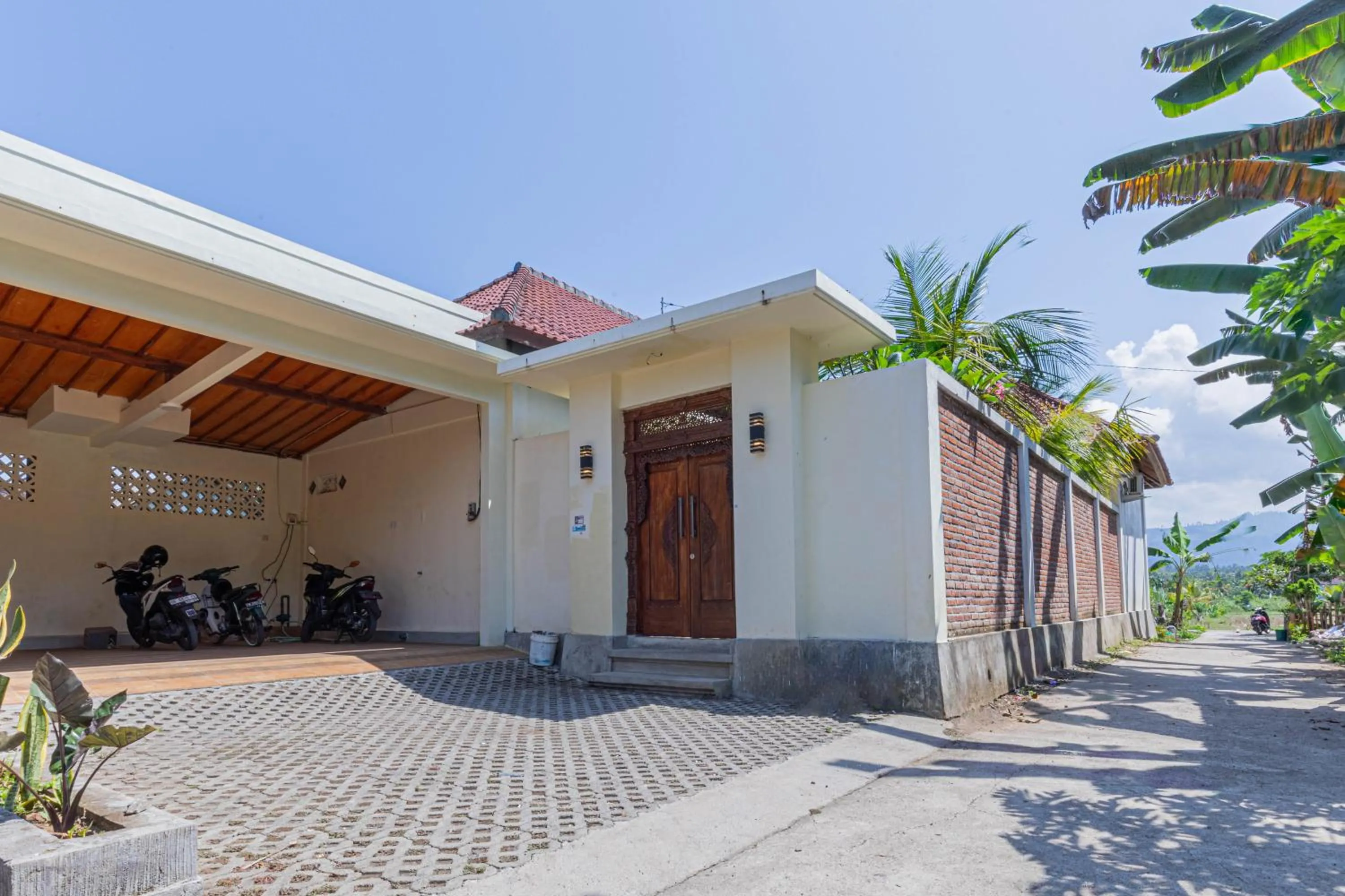 Property building in Sandz House
