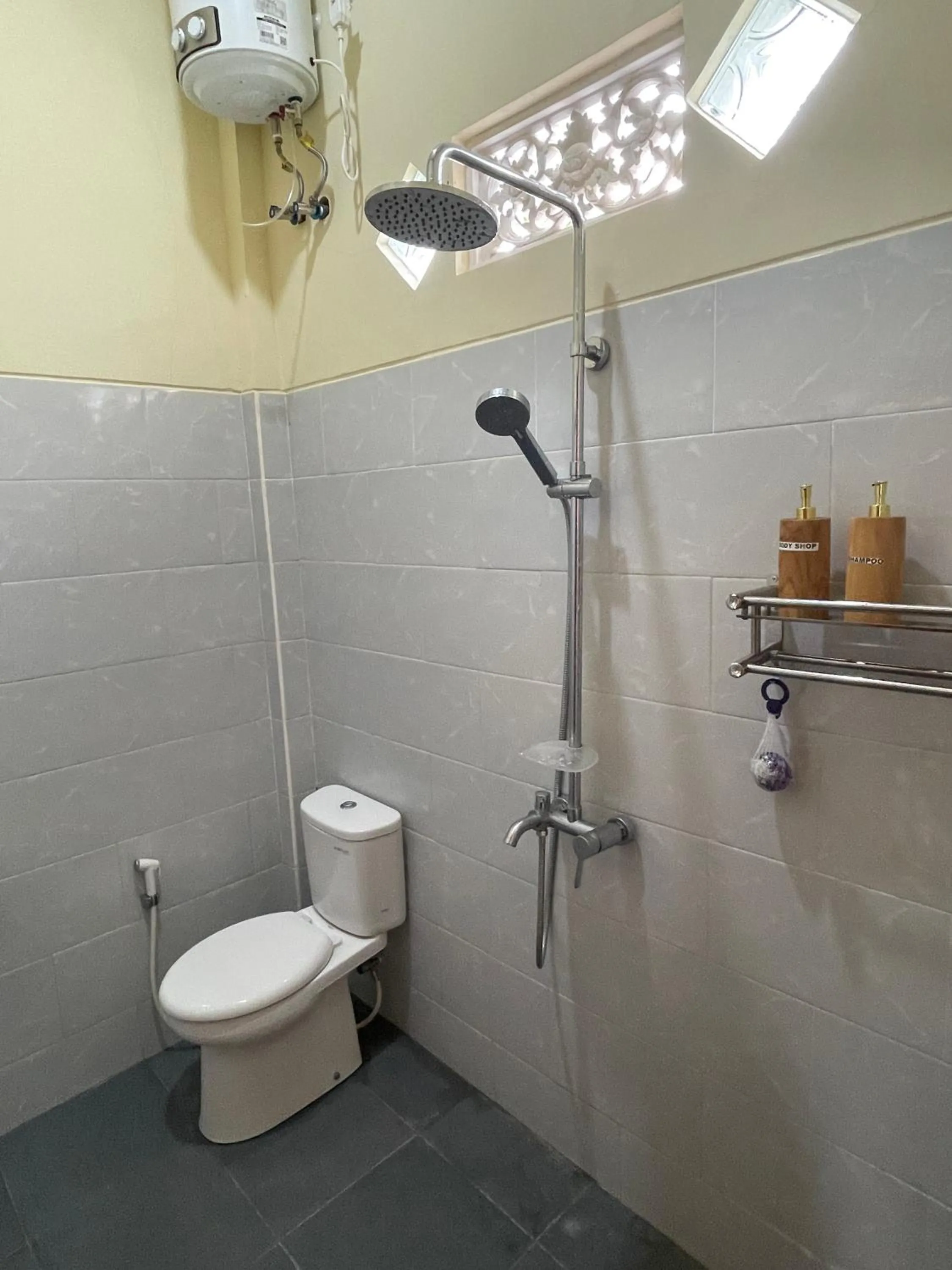 Toilet in Sandz House