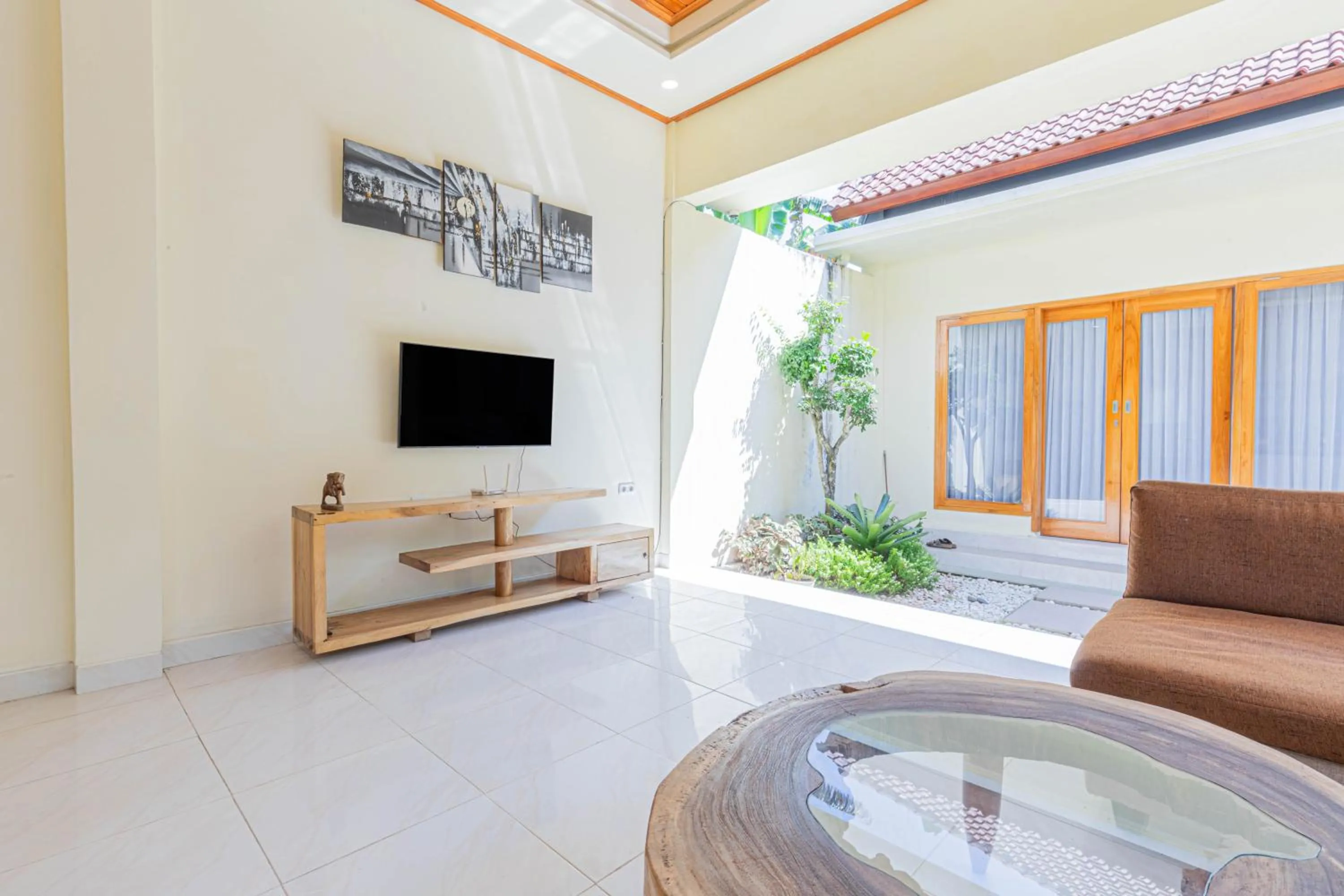 Property building in Sandz House