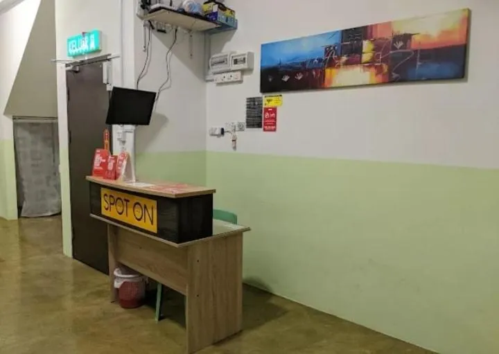 Lobby or reception in SPOT ON 90808 night Stayin2