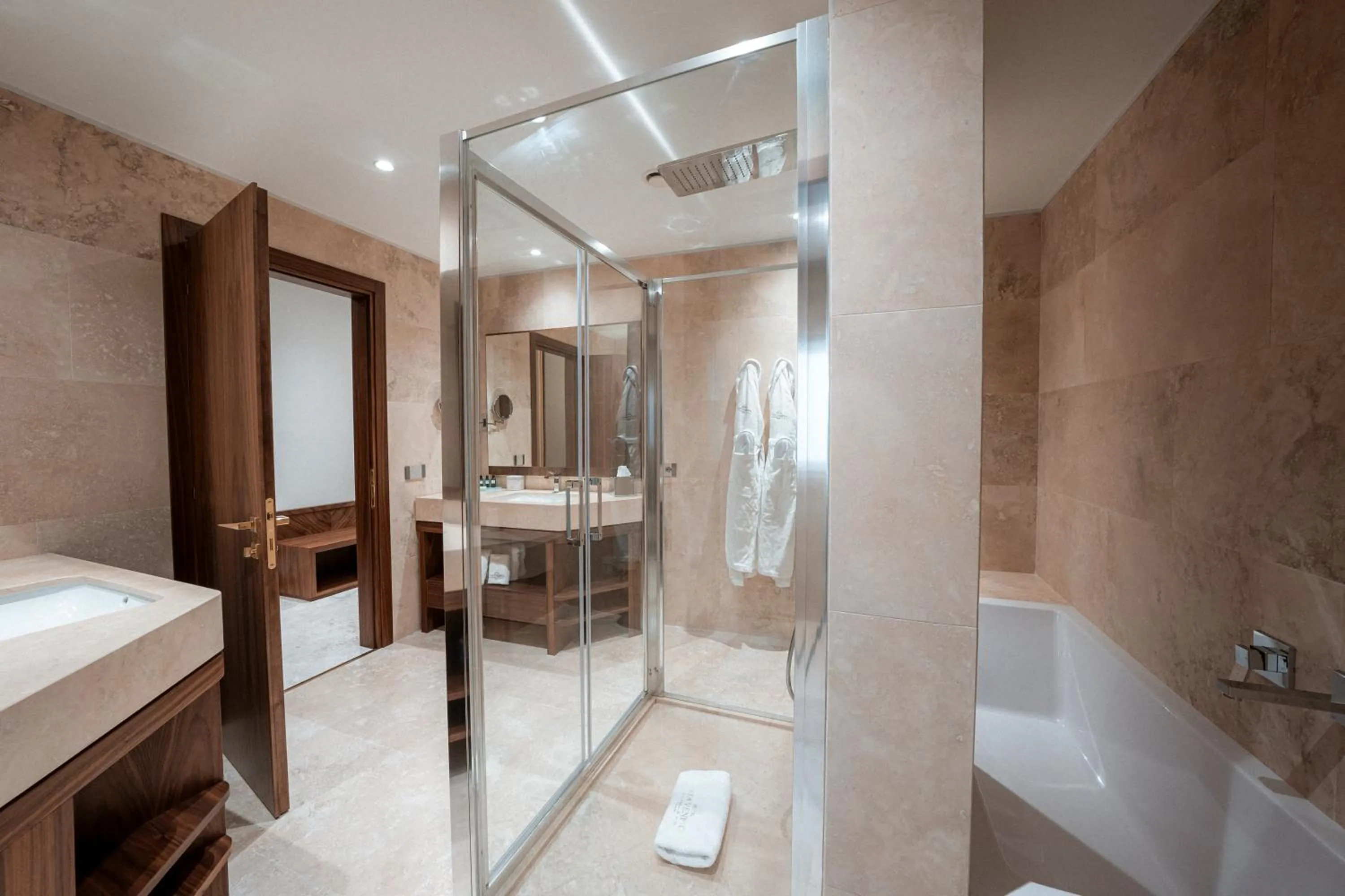 Shower in Hotel Via Veneto