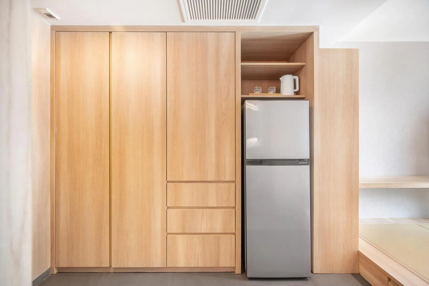 wardrobe in LiveZen Bangkok Sukhumvit