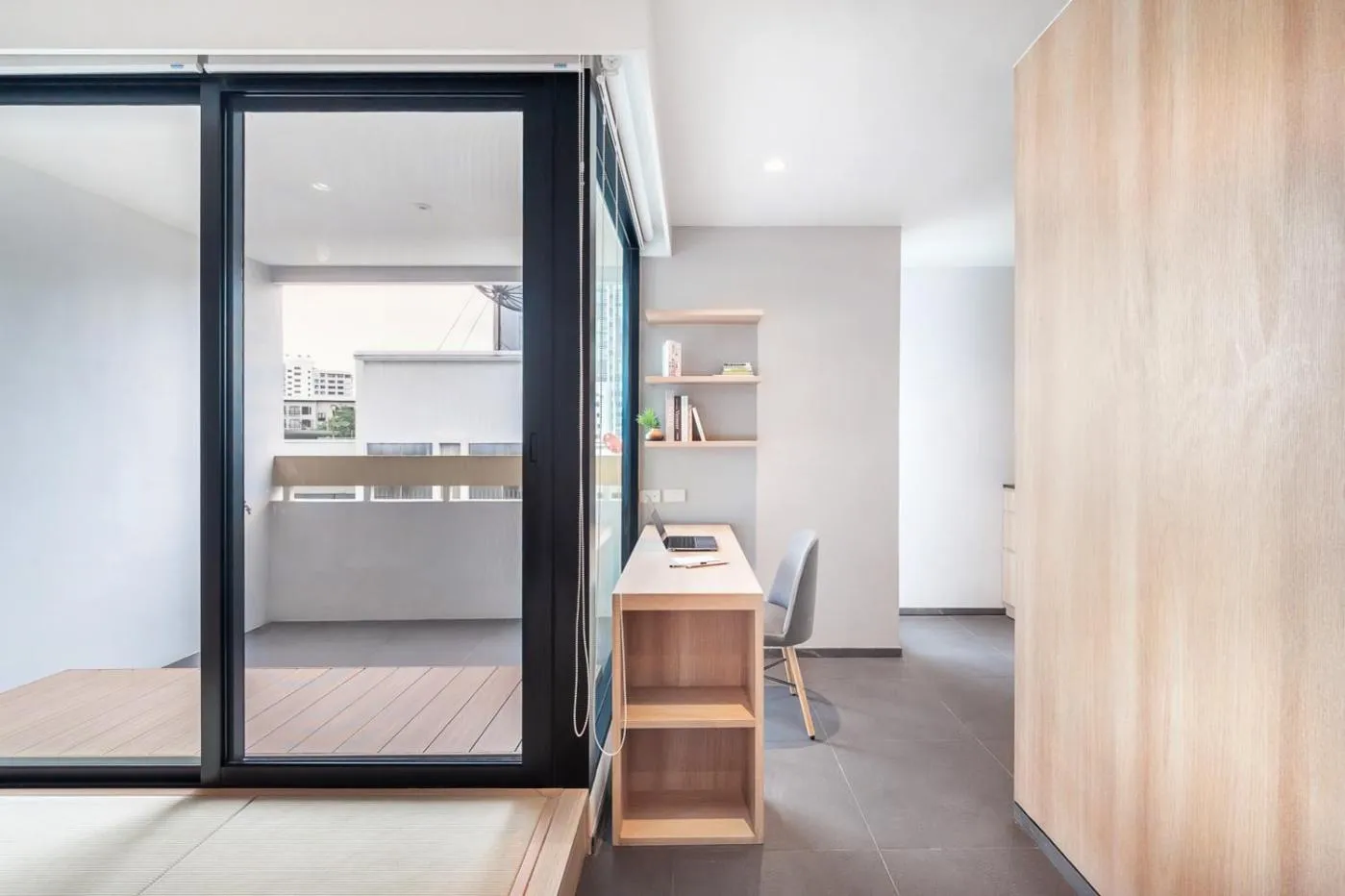 Balcony/Terrace in LiveZen Bangkok Sukhumvit