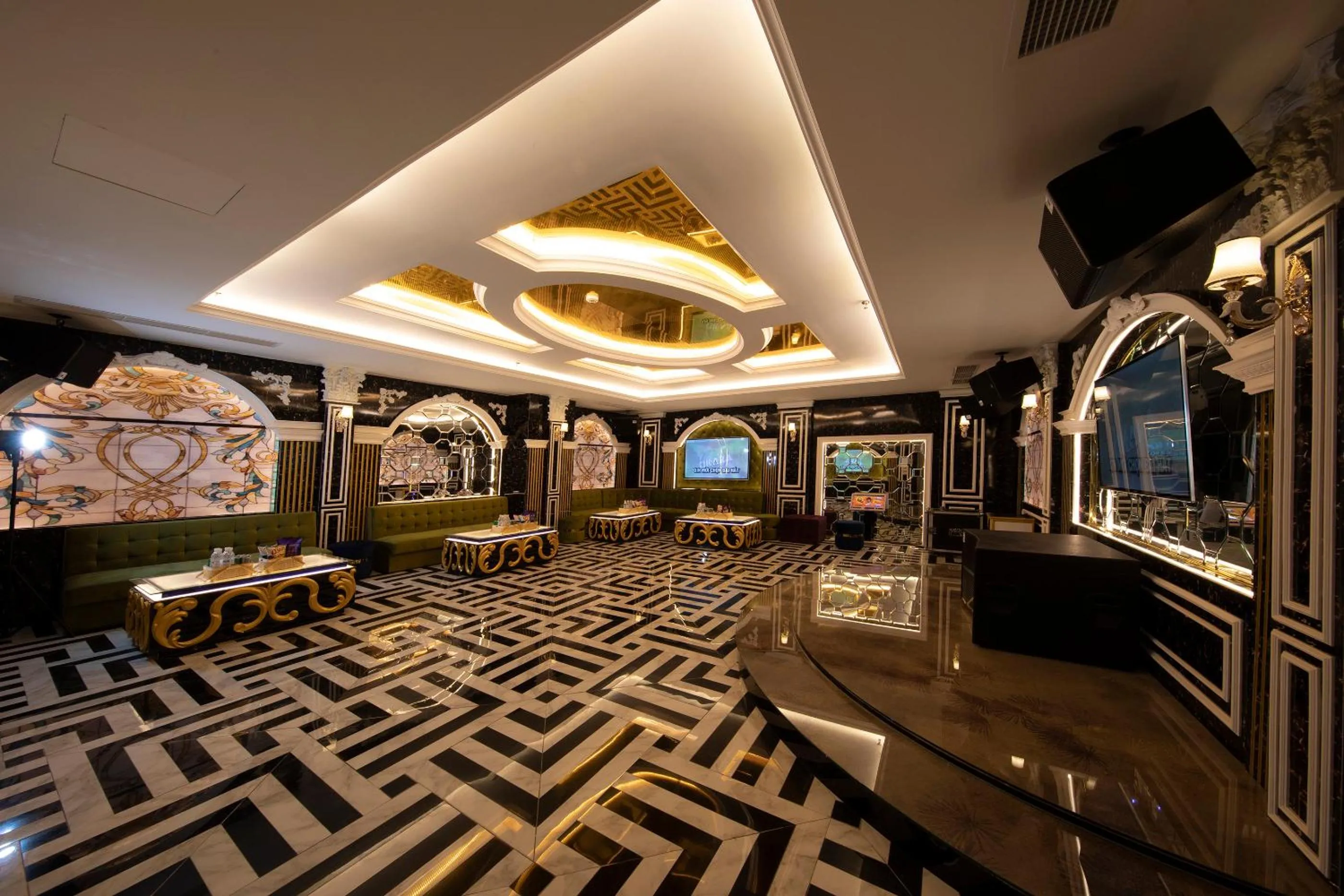 Karaoke in MerPerle Dalat Hotel