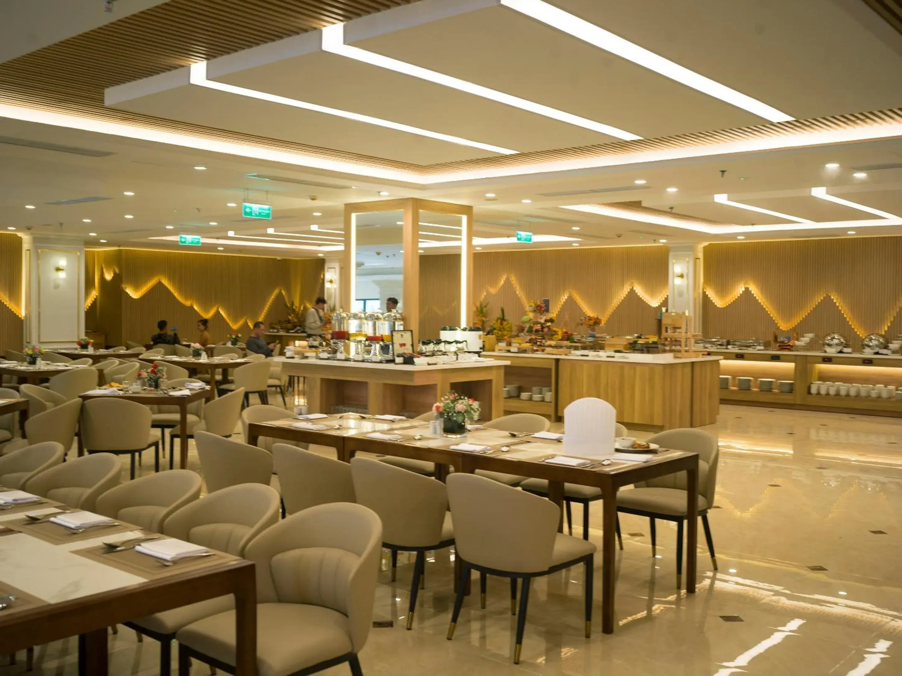 Restaurant/places to eat in MerPerle Dalat Hotel Restaurant/places to eat in MerPerle Dalat Hotel