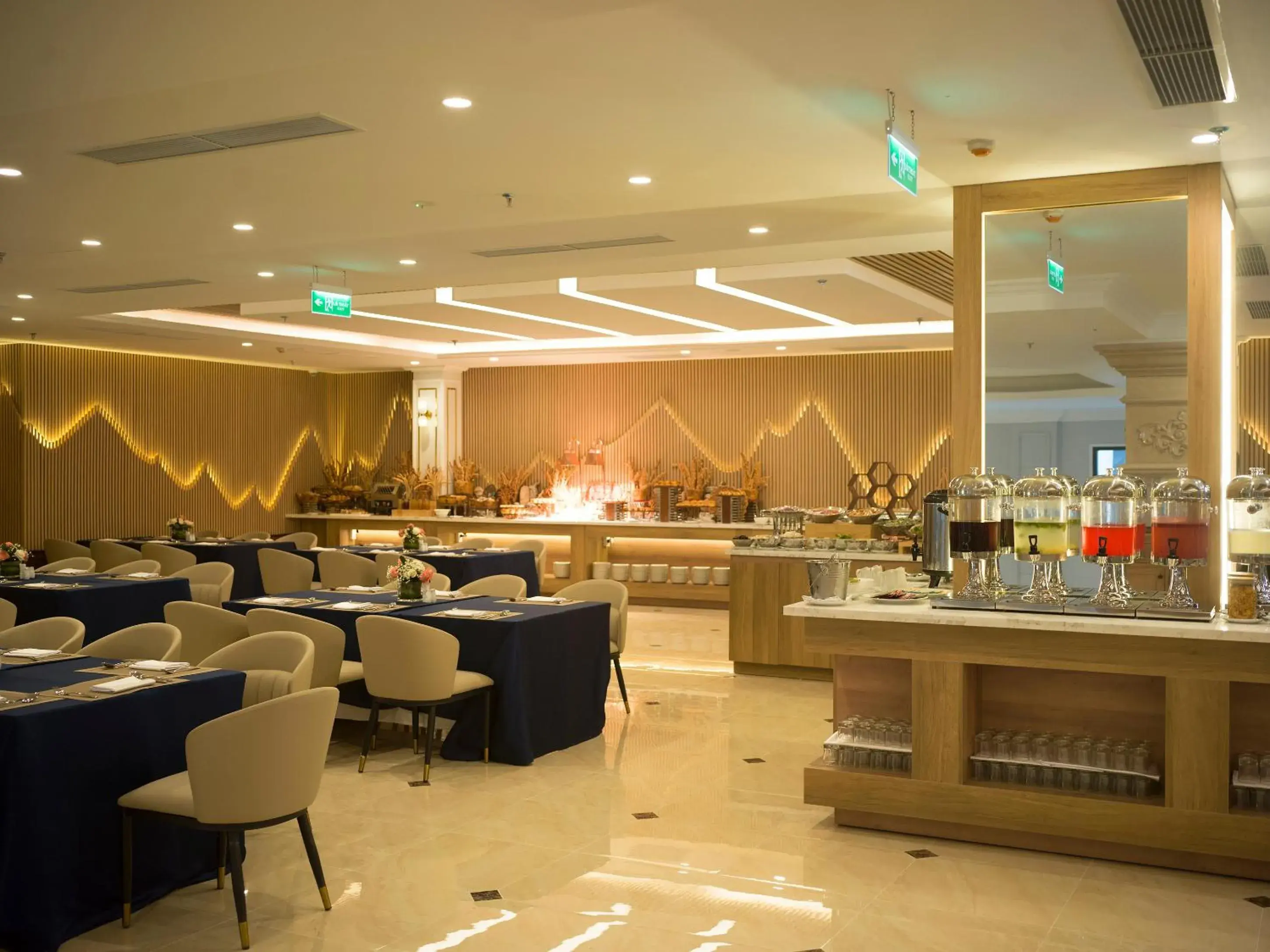 Restaurant/places to eat in MerPerle Dalat Hotel Restaurant/places to eat in MerPerle Dalat Hotel