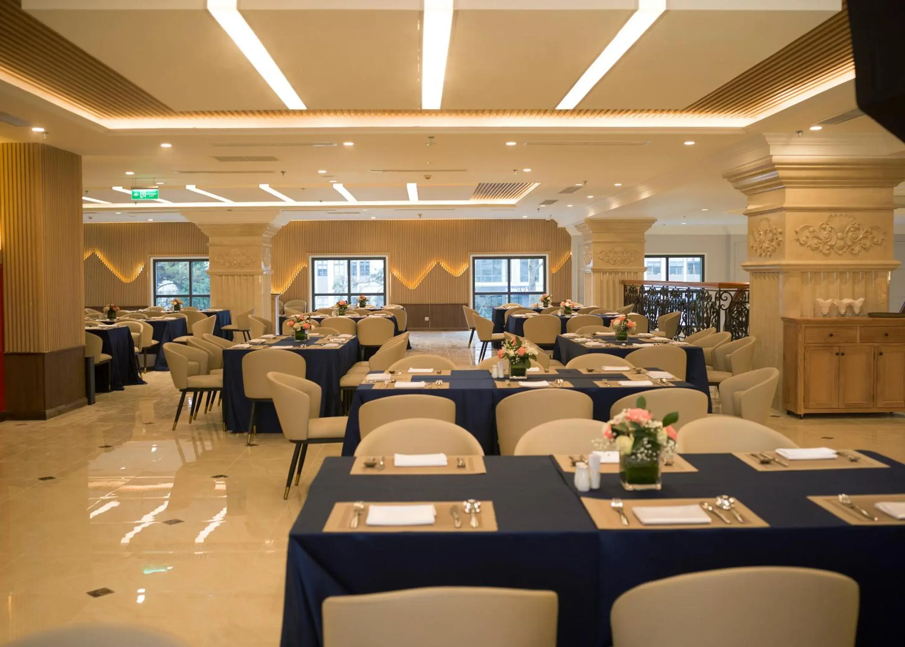 Restaurant/places to eat in MerPerle Dalat Hotel Restaurant/places to eat in MerPerle Dalat Hotel