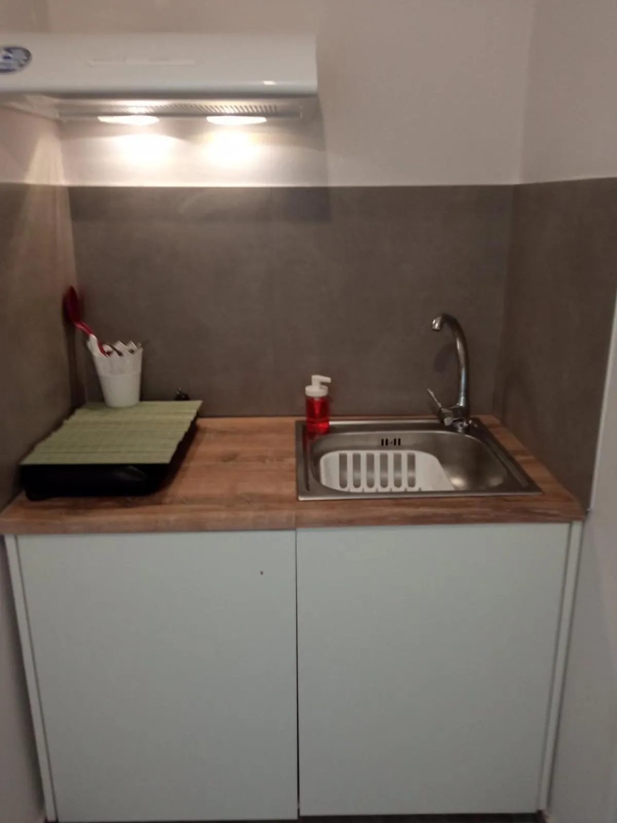 Kitchen or kitchenette in Elia Apartments