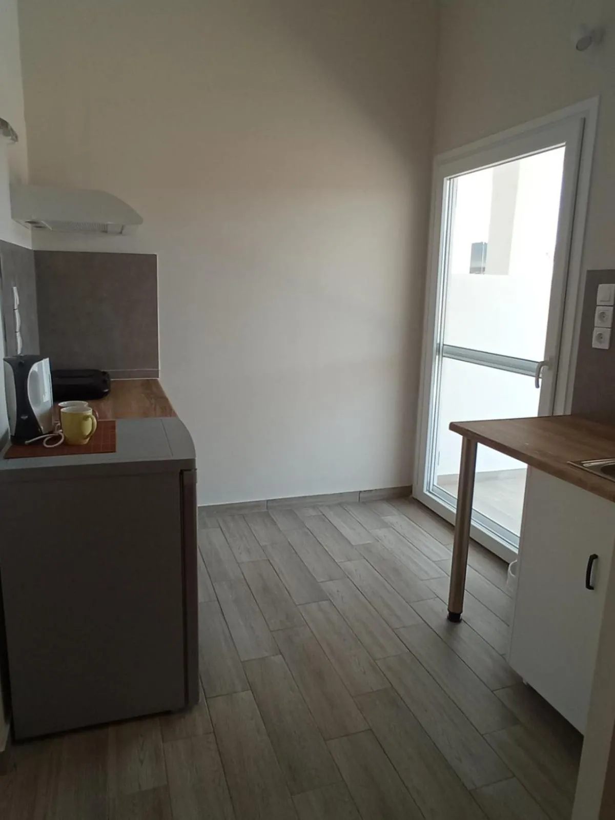 Kitchen or kitchenette in Elia Apartments