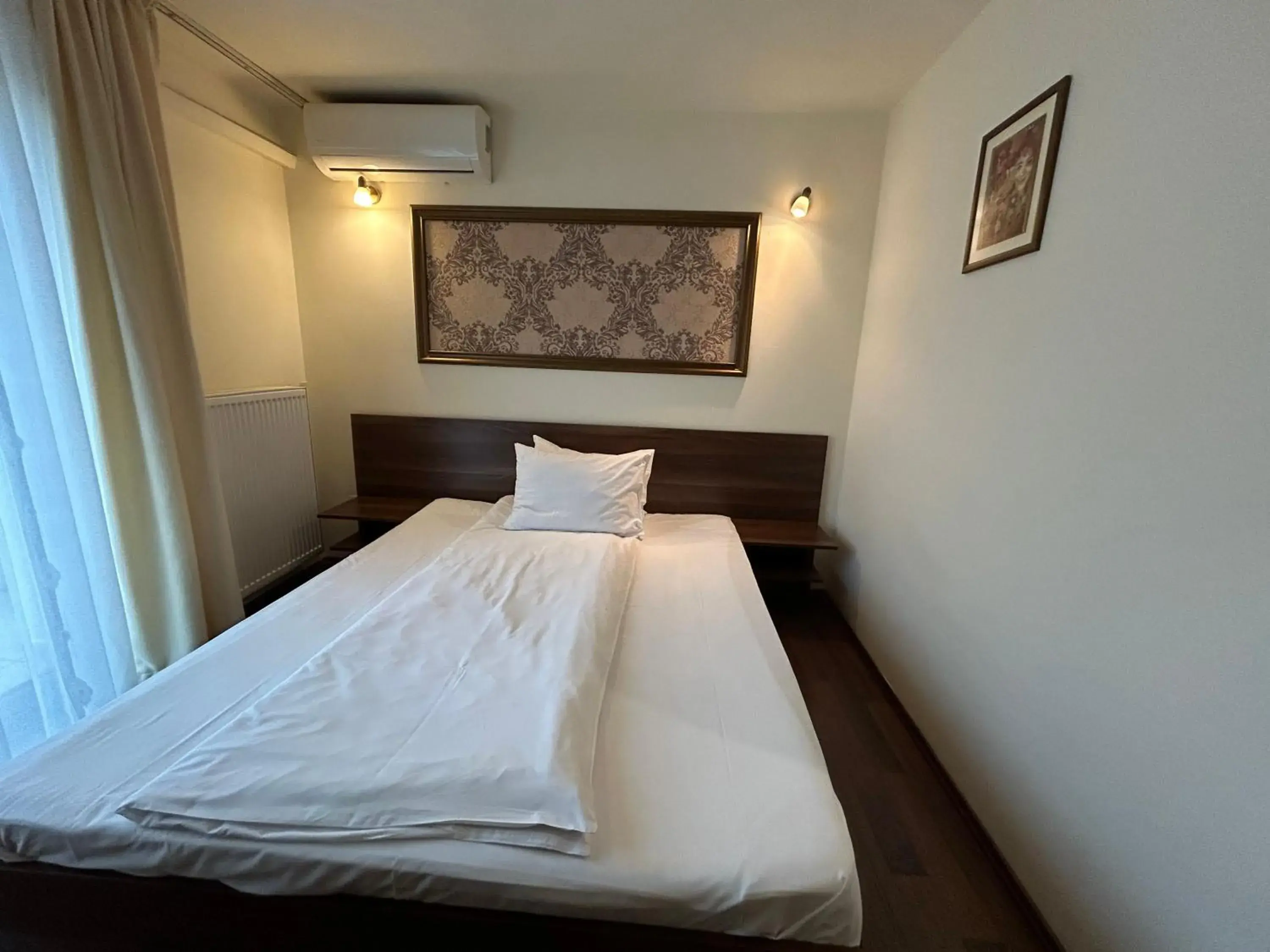 Double Room with Balcony in Vila Alma Double Room with Balcony in Vila Alma