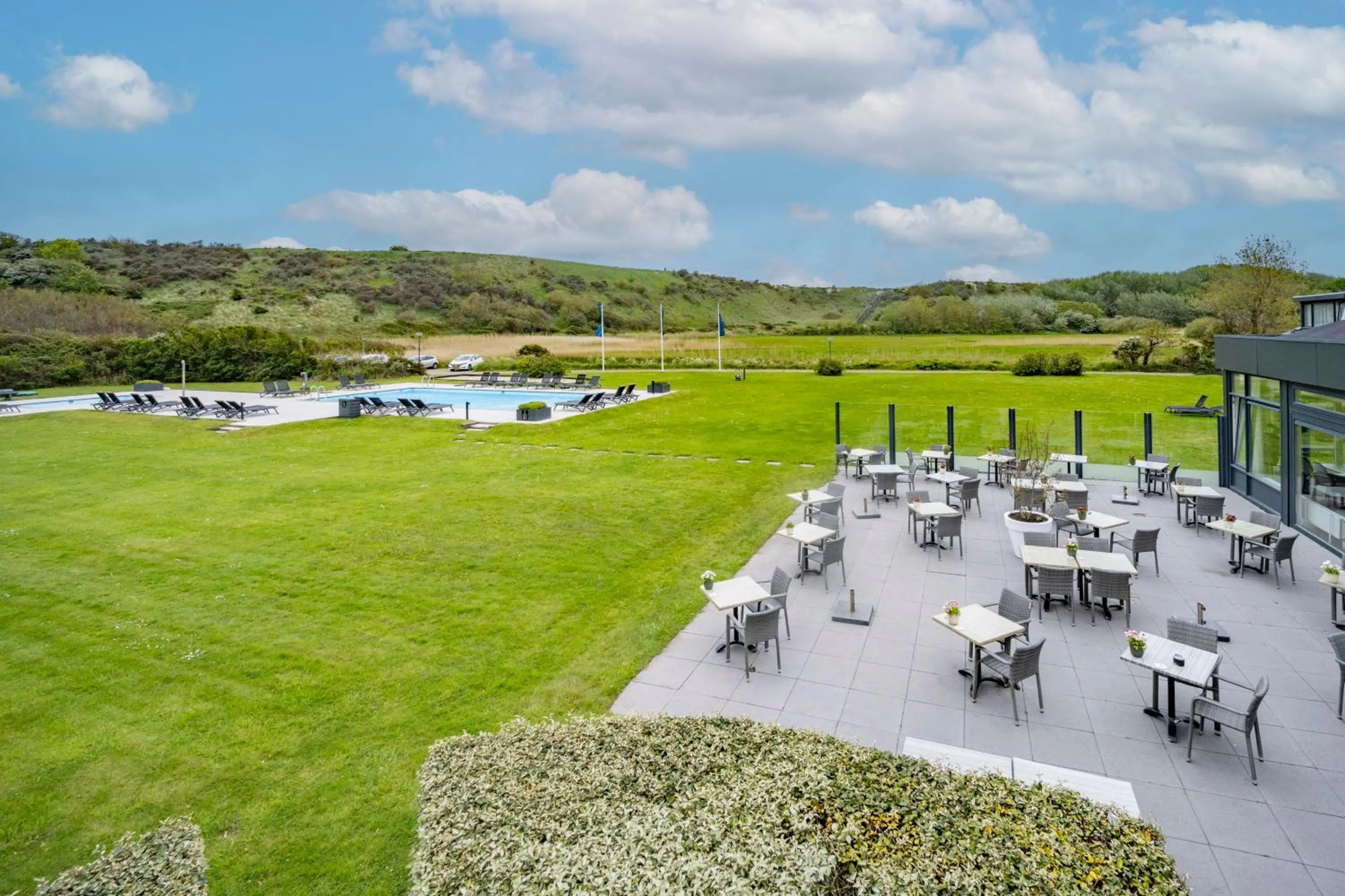Pool view in Fletcher Zuiderduin Beachhotel