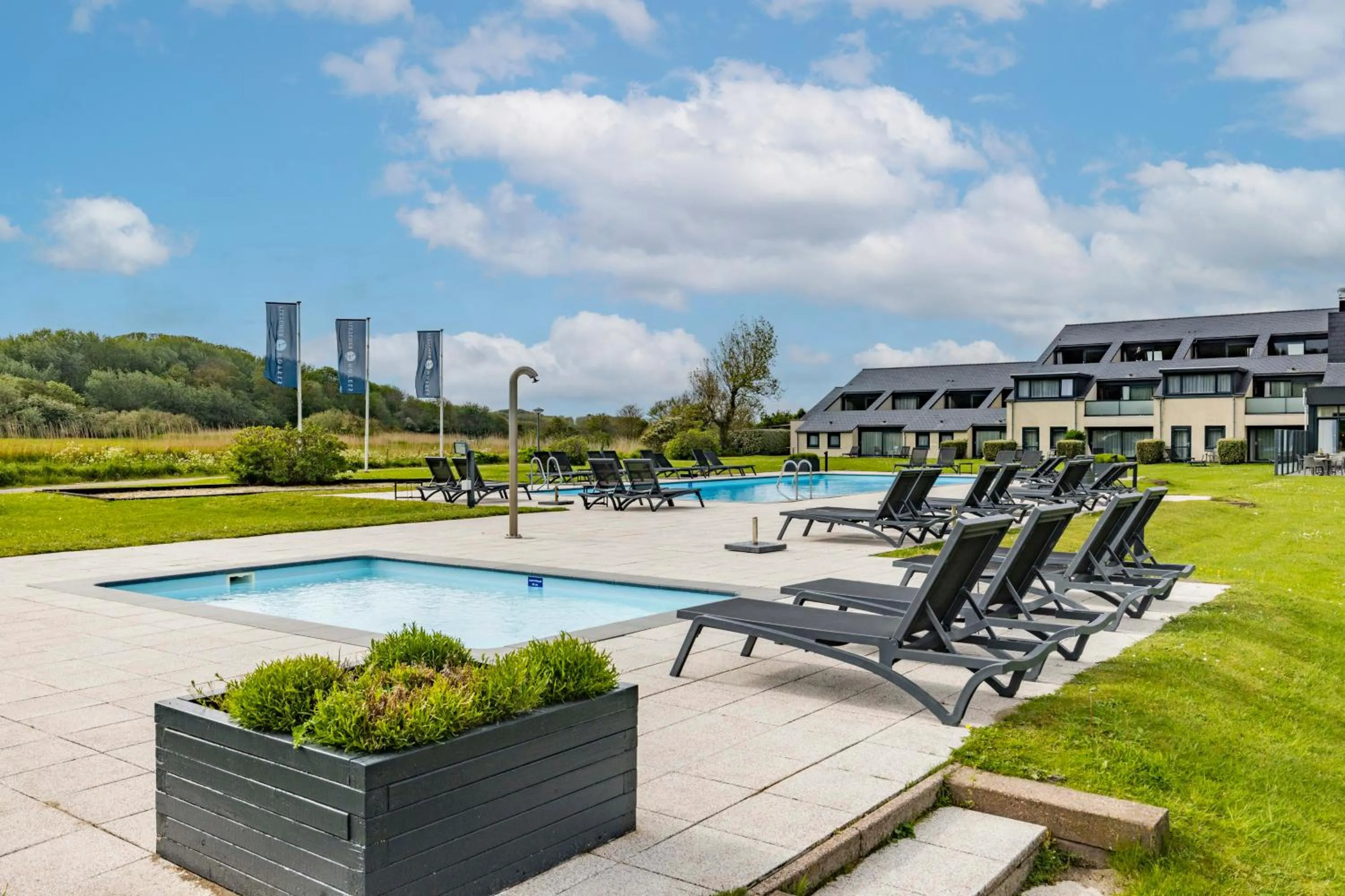 Swimming pool in Fletcher Zuiderduin Beachhotel