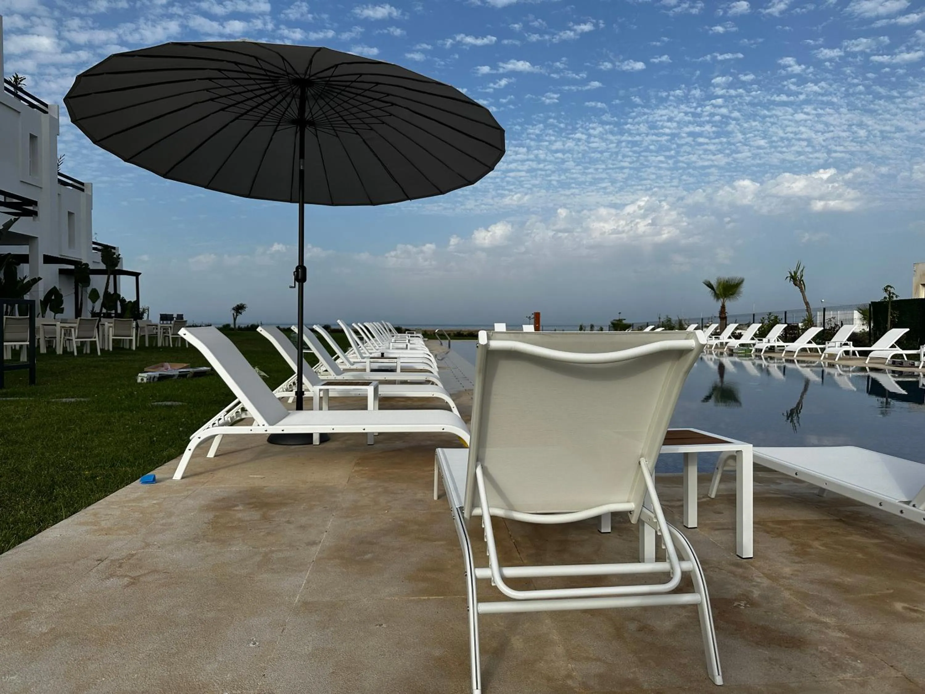 Swimming pool in PLAYA DEL PACHA Suites Hotel