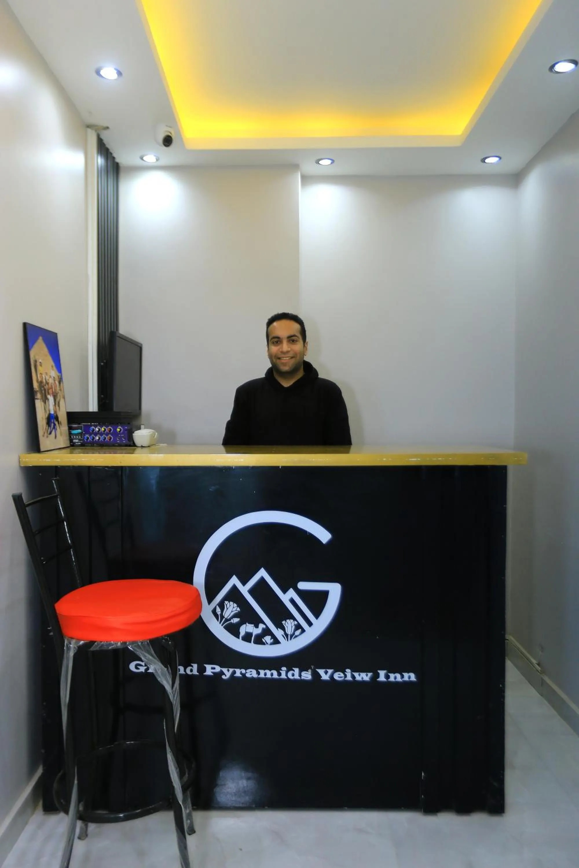 fabulous View pyramids inn